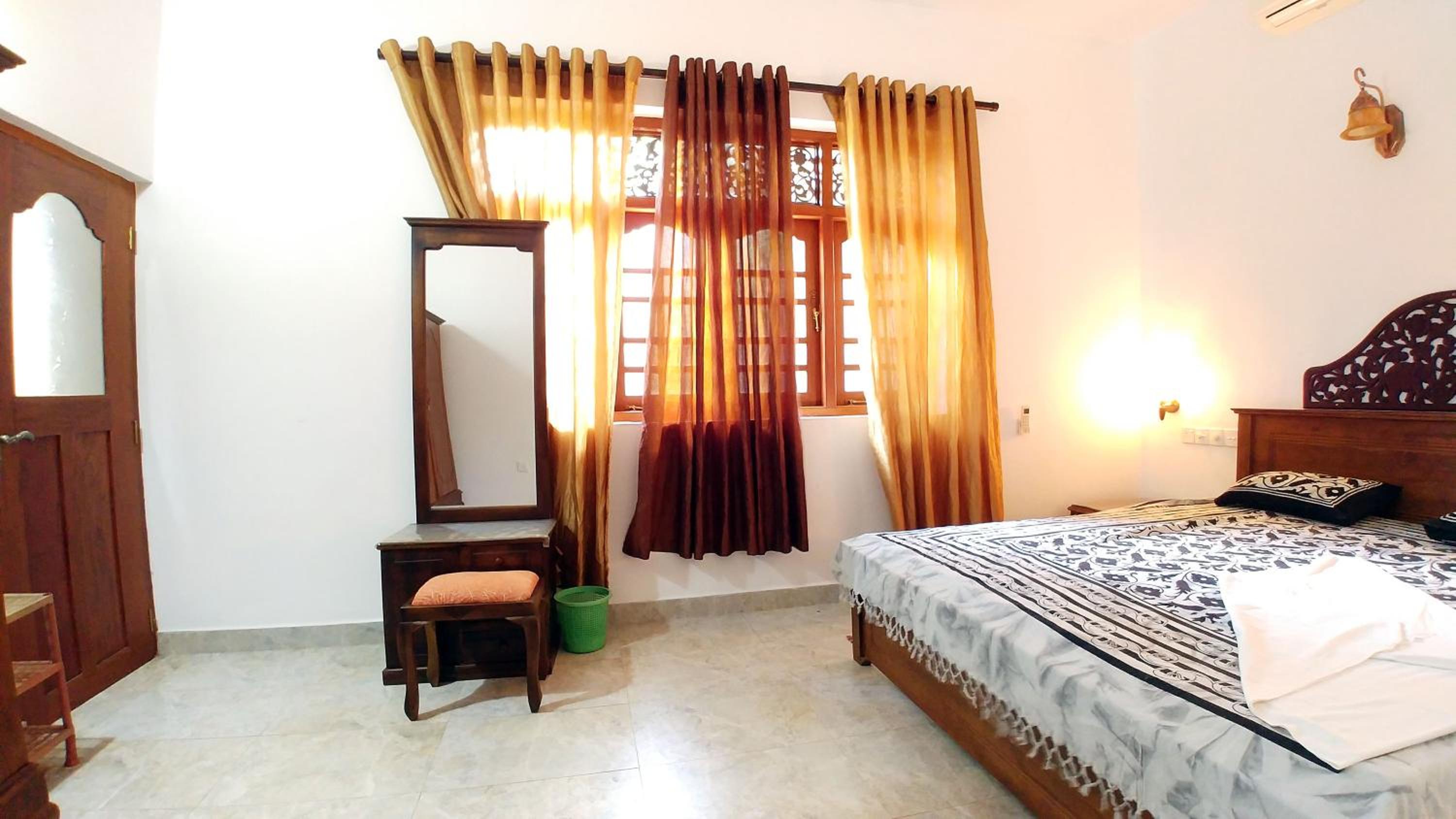 Deluxe Double Room photo 2