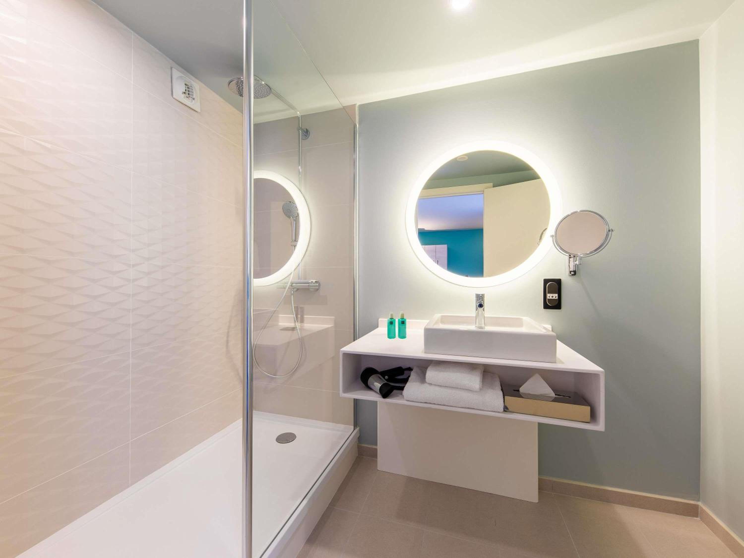 Riviera Superior Double Room with Late Check In (20h)