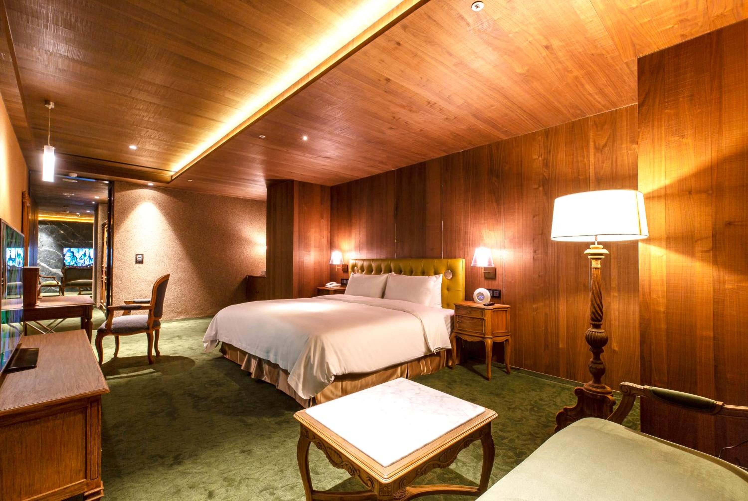 Premier Suite photo 3