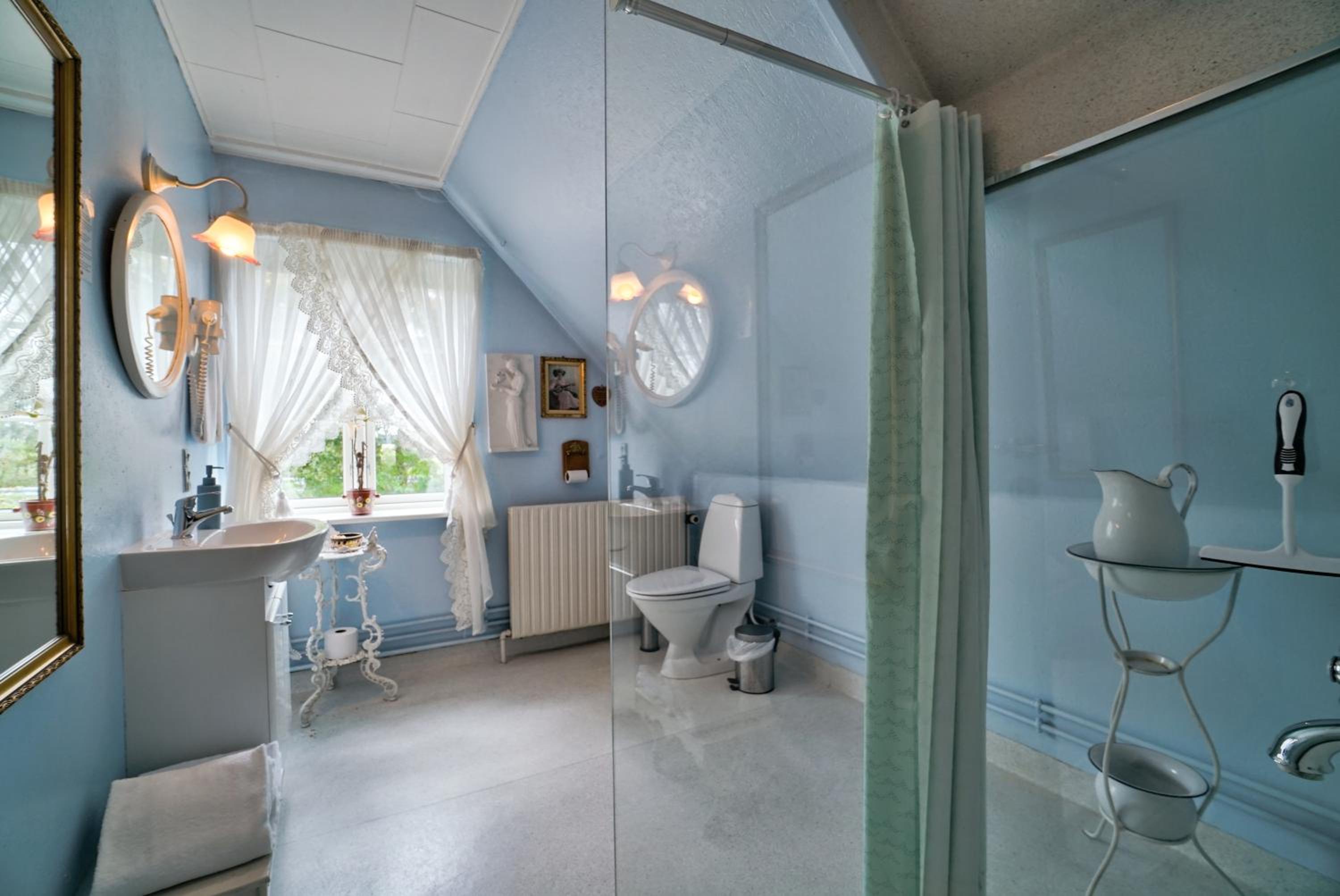 Double Room with Lake View photo 2