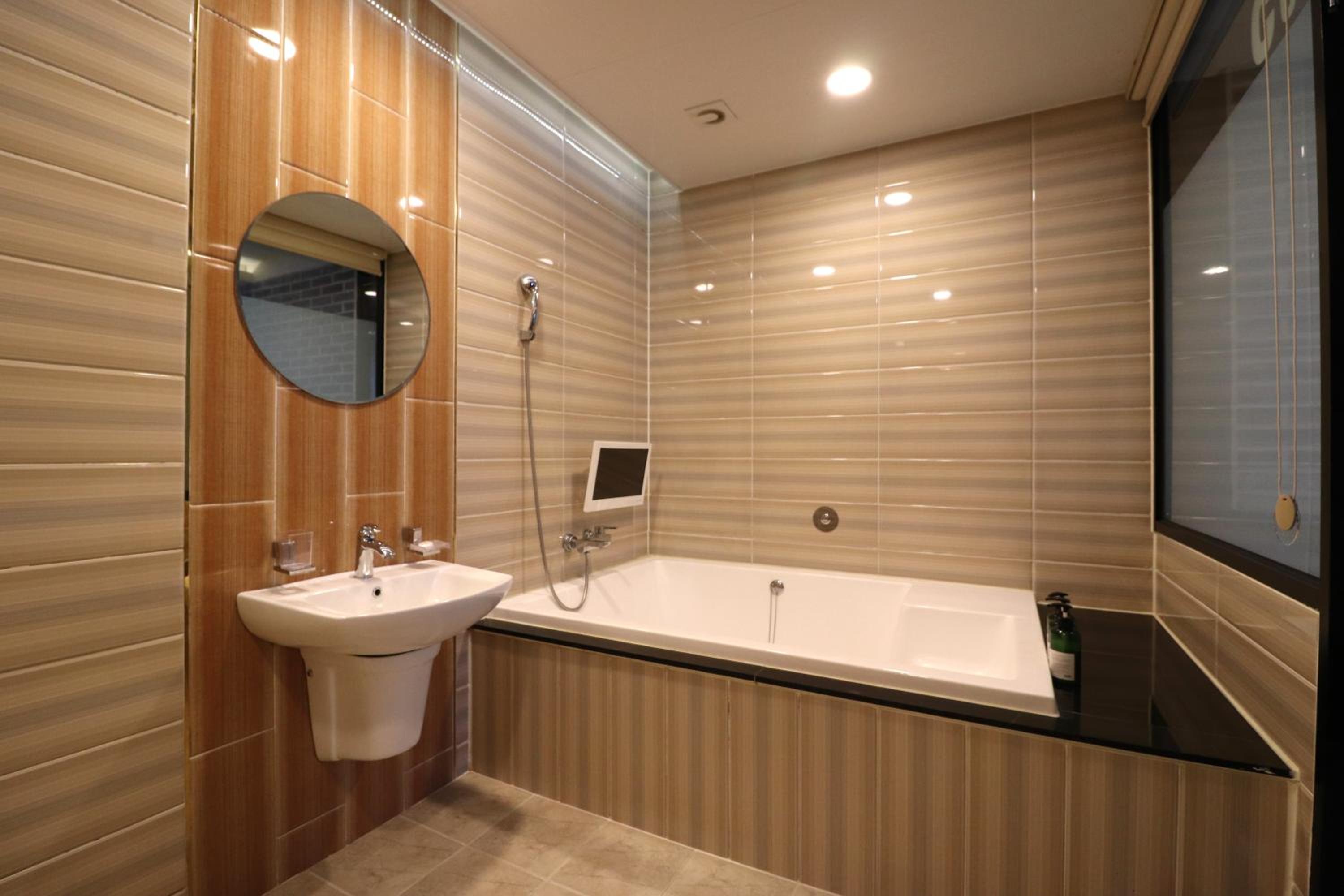 Deluxe Double Room photo 3