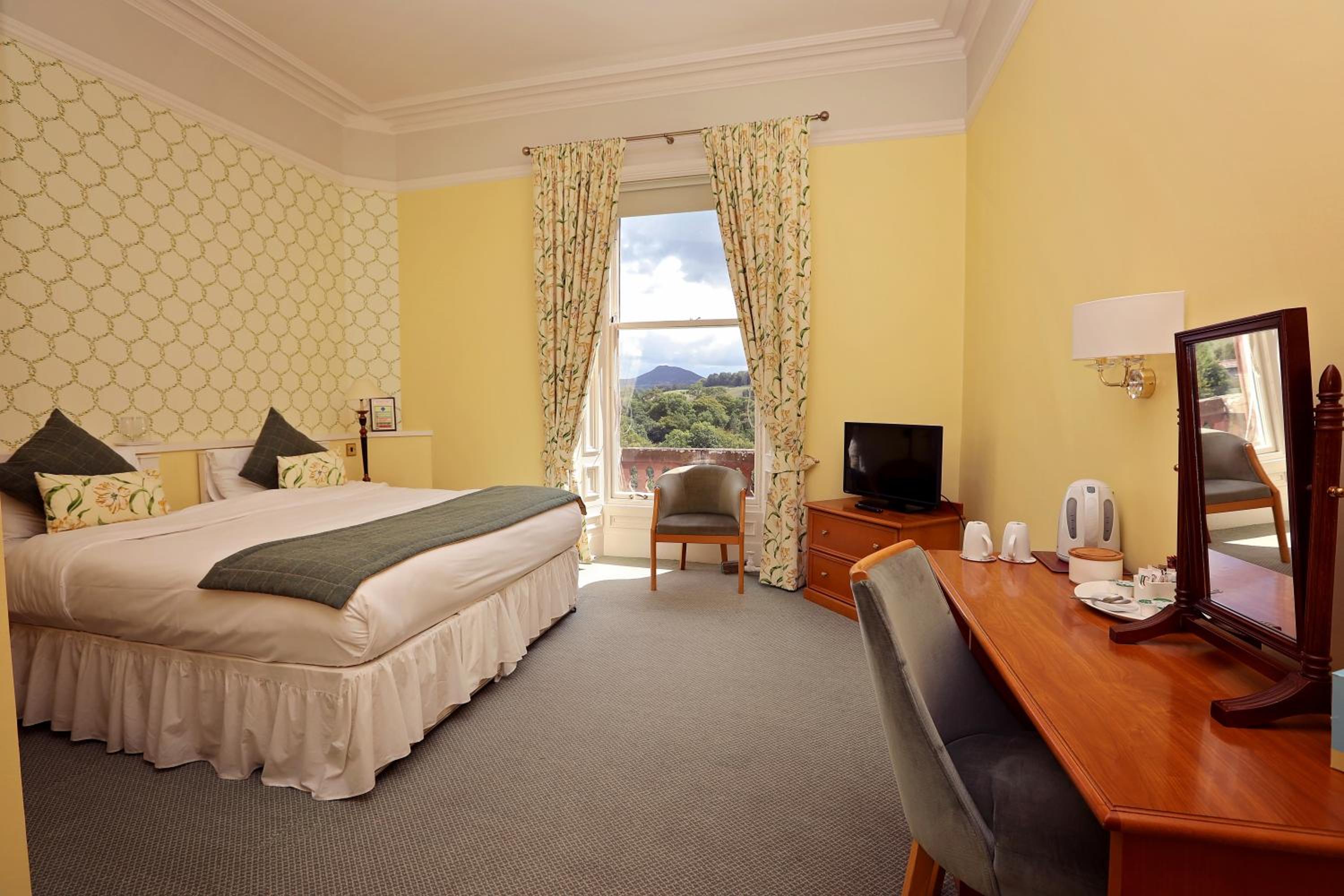 Superior Deluxe Double or Twin Room  - Photo 1