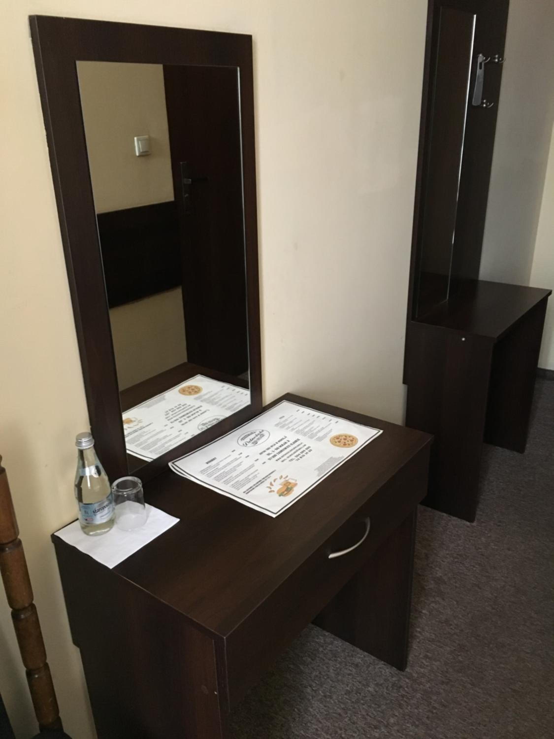 Twin Room - Photo 1