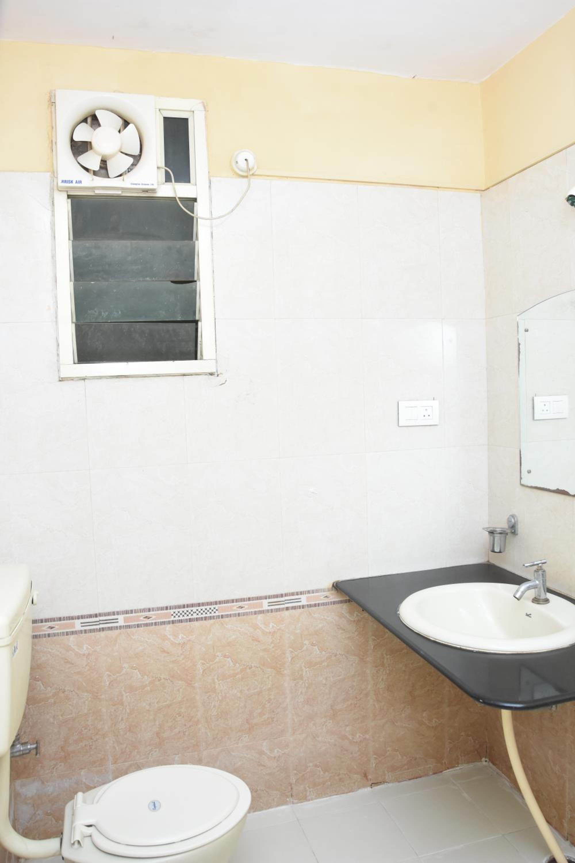 Standard Triple Room - Photo 6