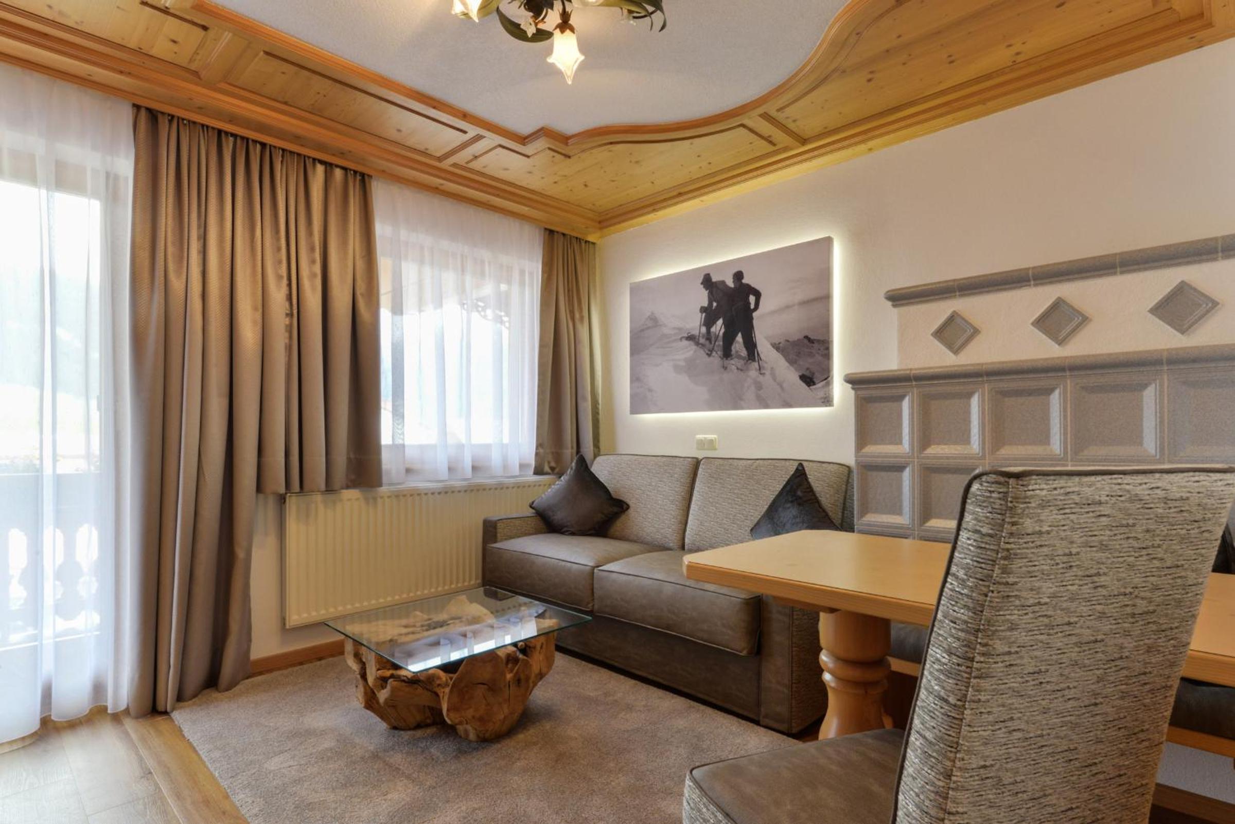 Suite with Mountain View