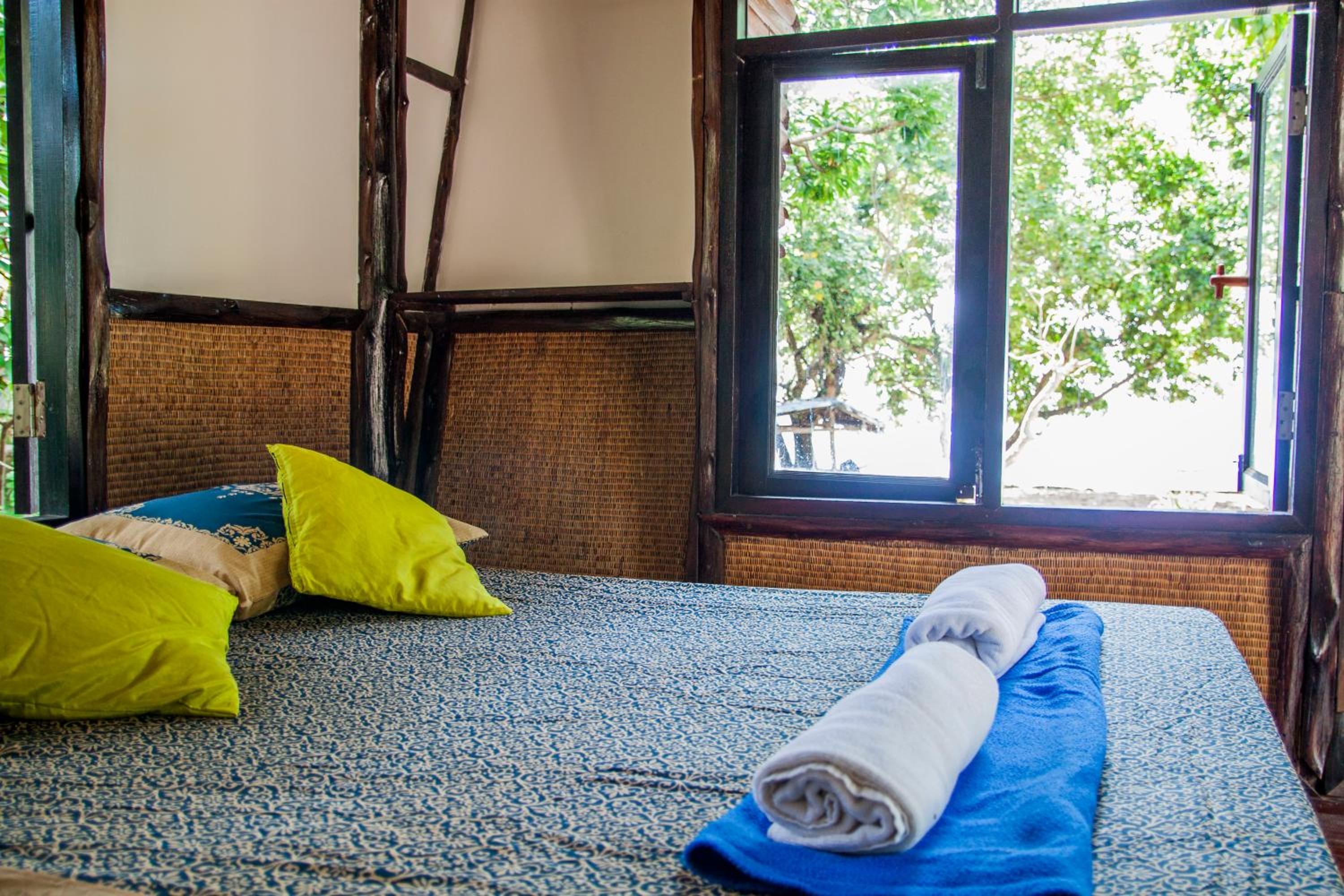 Queen Room with Sea View