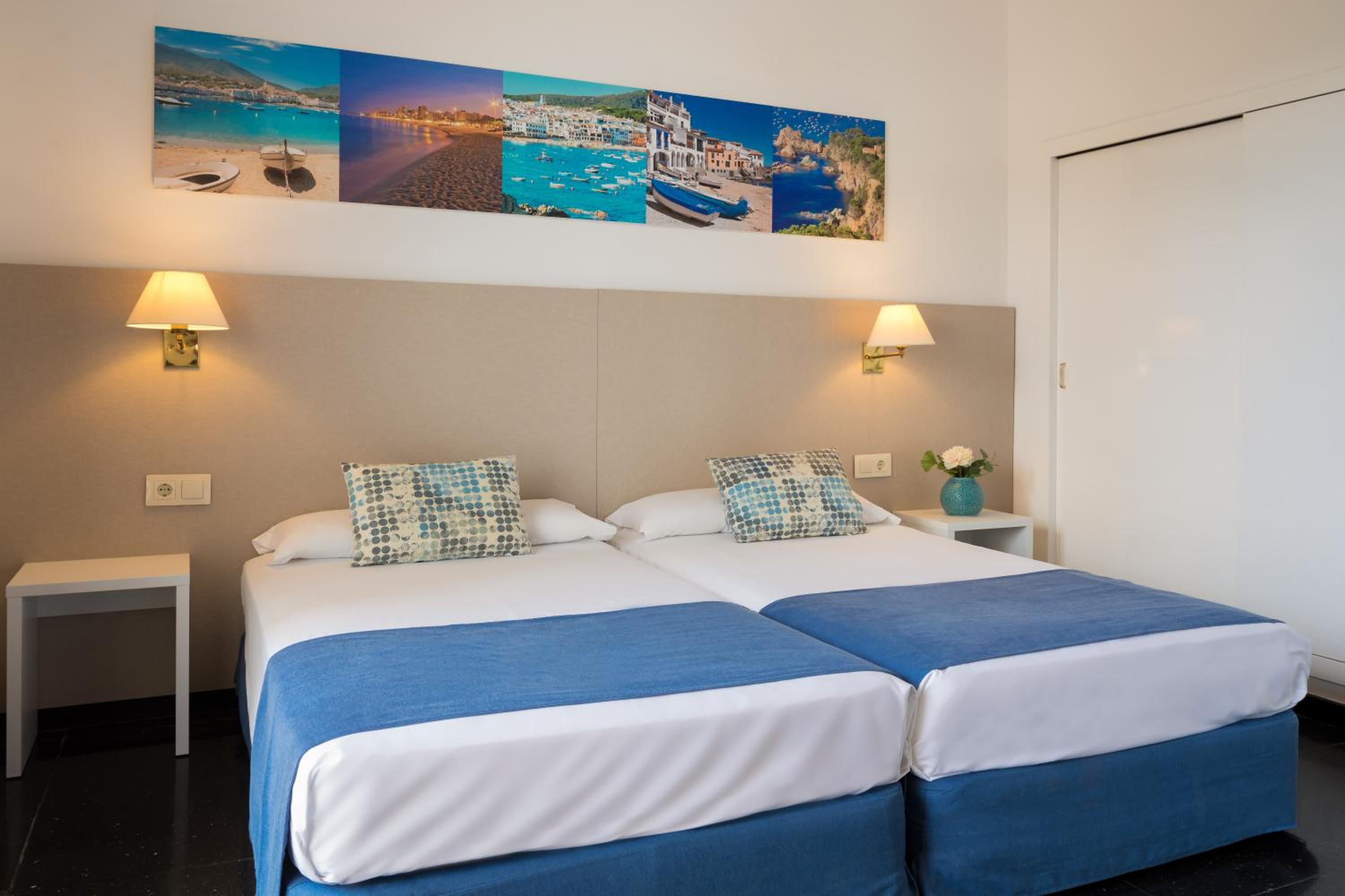Habitación Estándar con Dos Camas Individuales