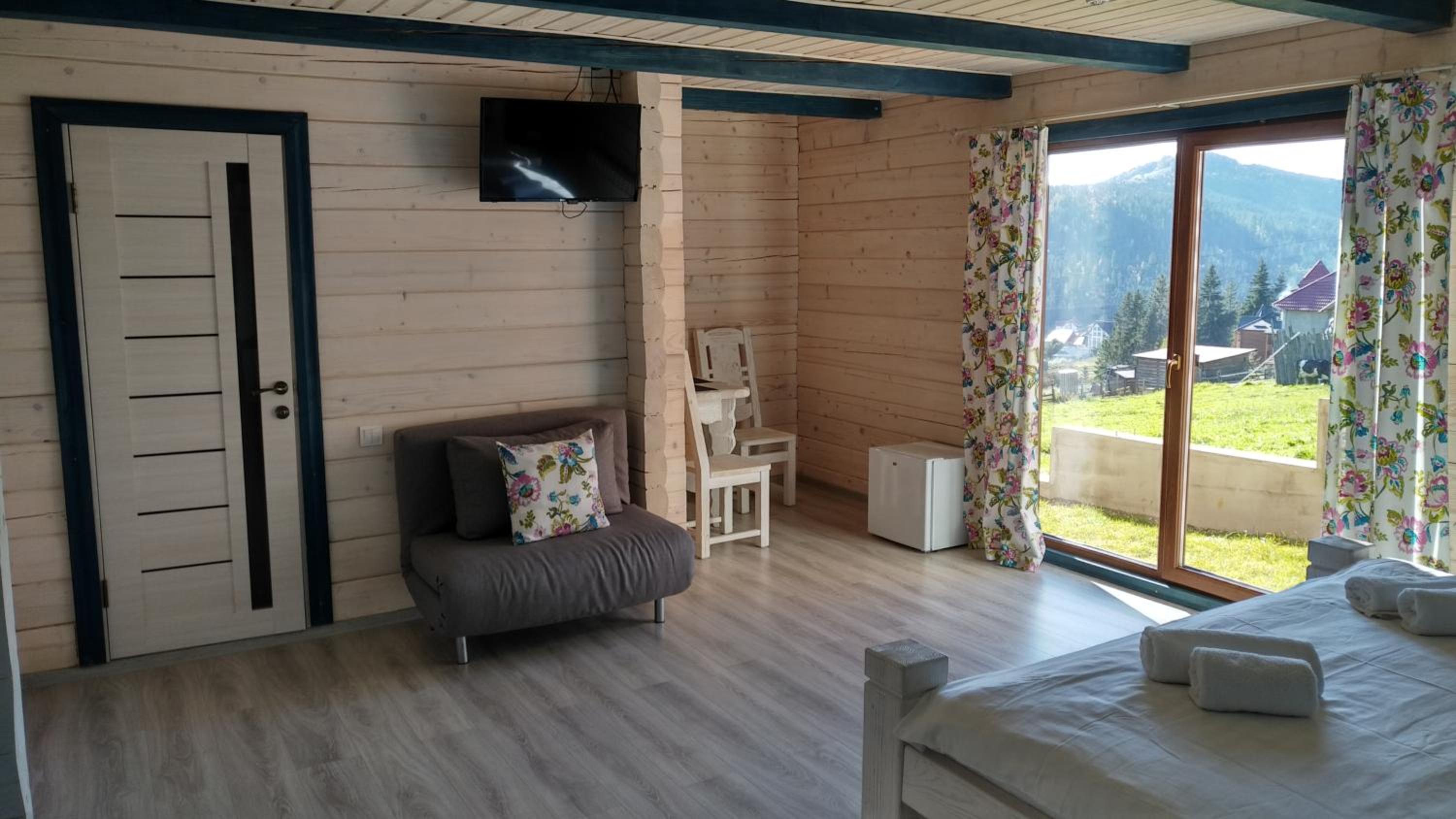 King Room with Mountain View photo 1