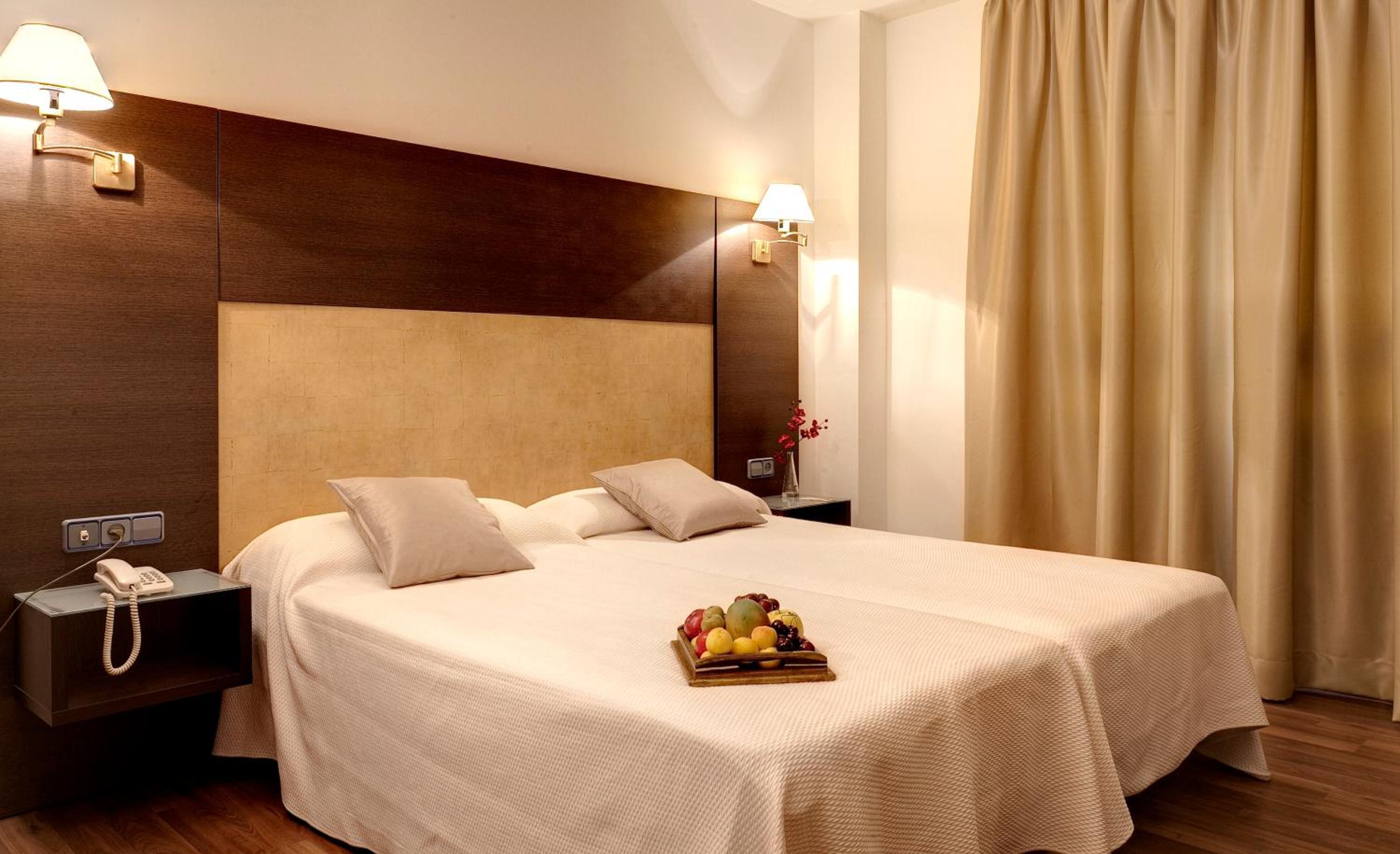 Double or Twin Room - Photo 1