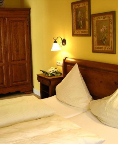 Cottage-Style Double Room