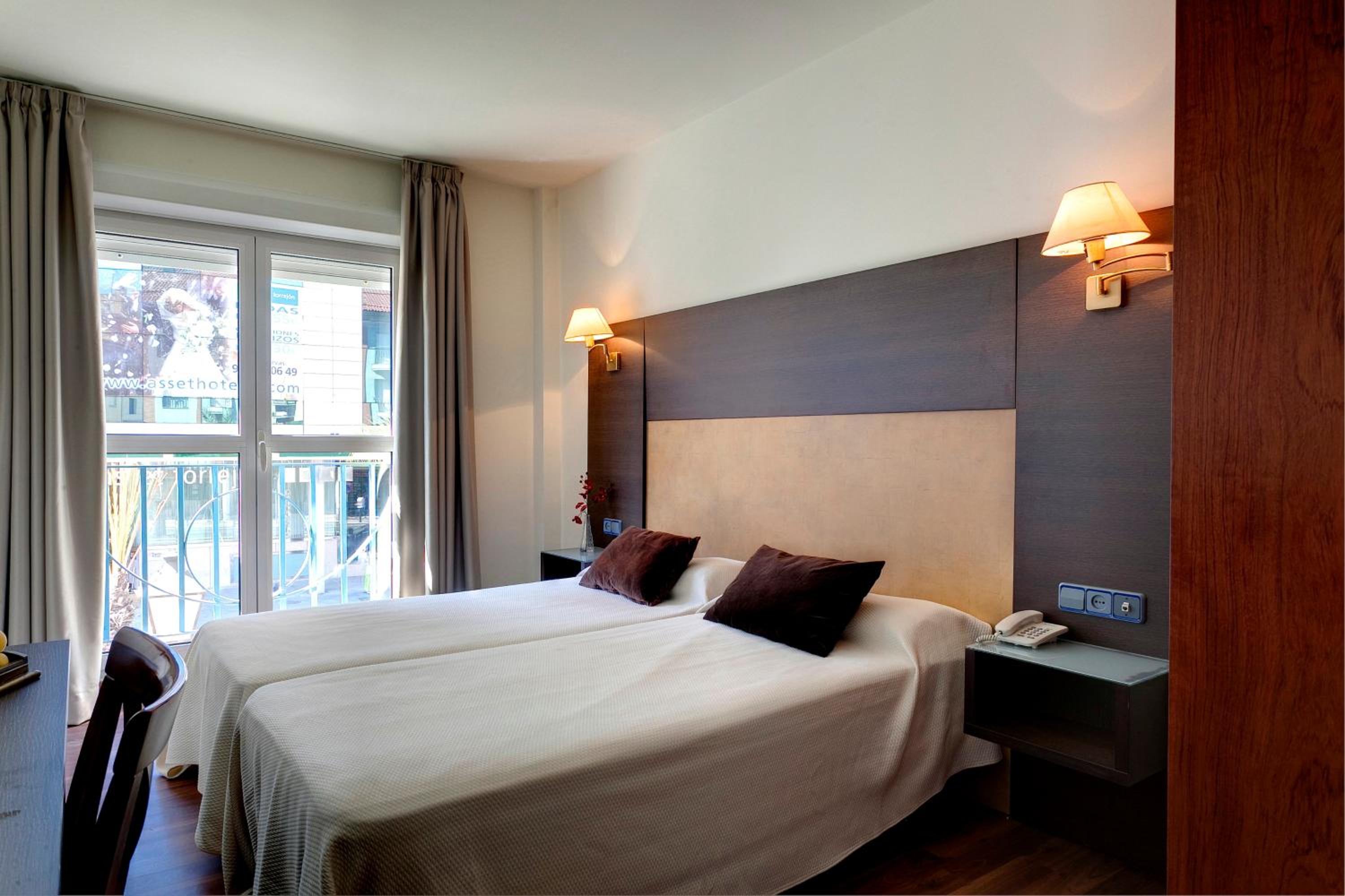 Double or Twin Room - Photo 4