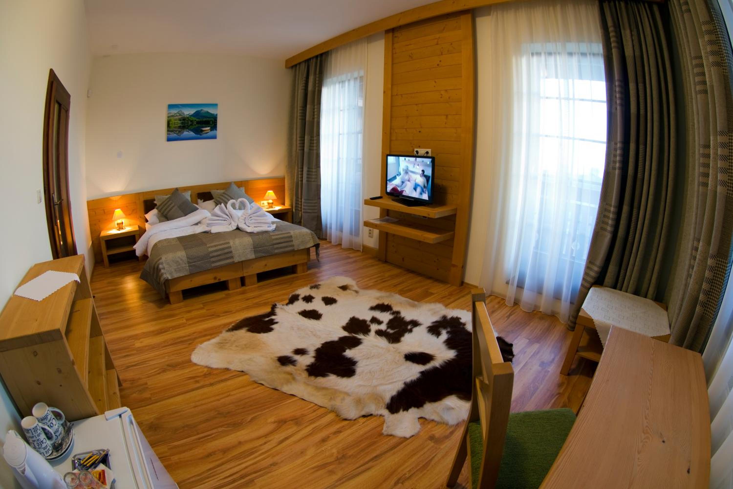 Large Double Room photo 1