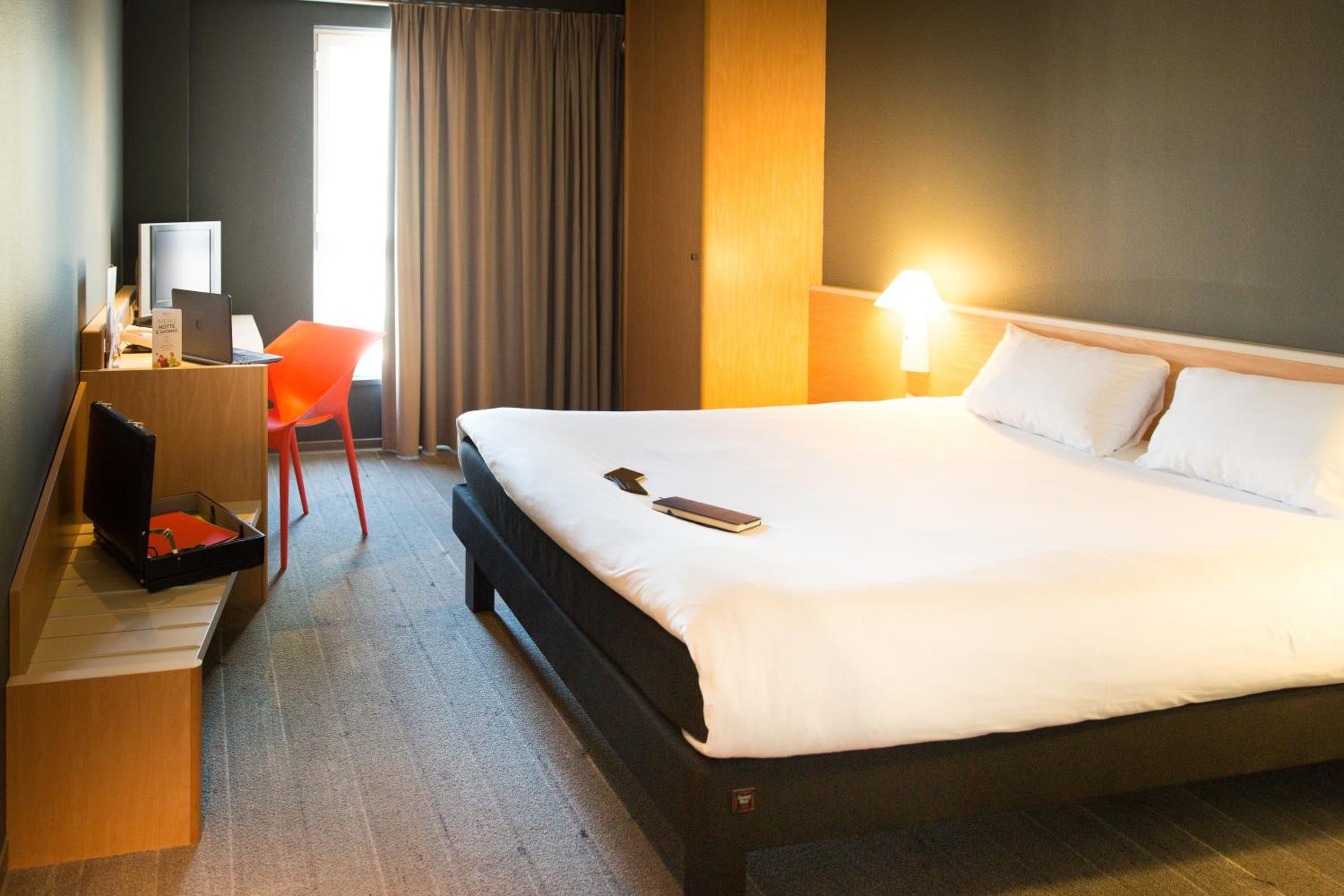 Standard Double Room - Photo 6