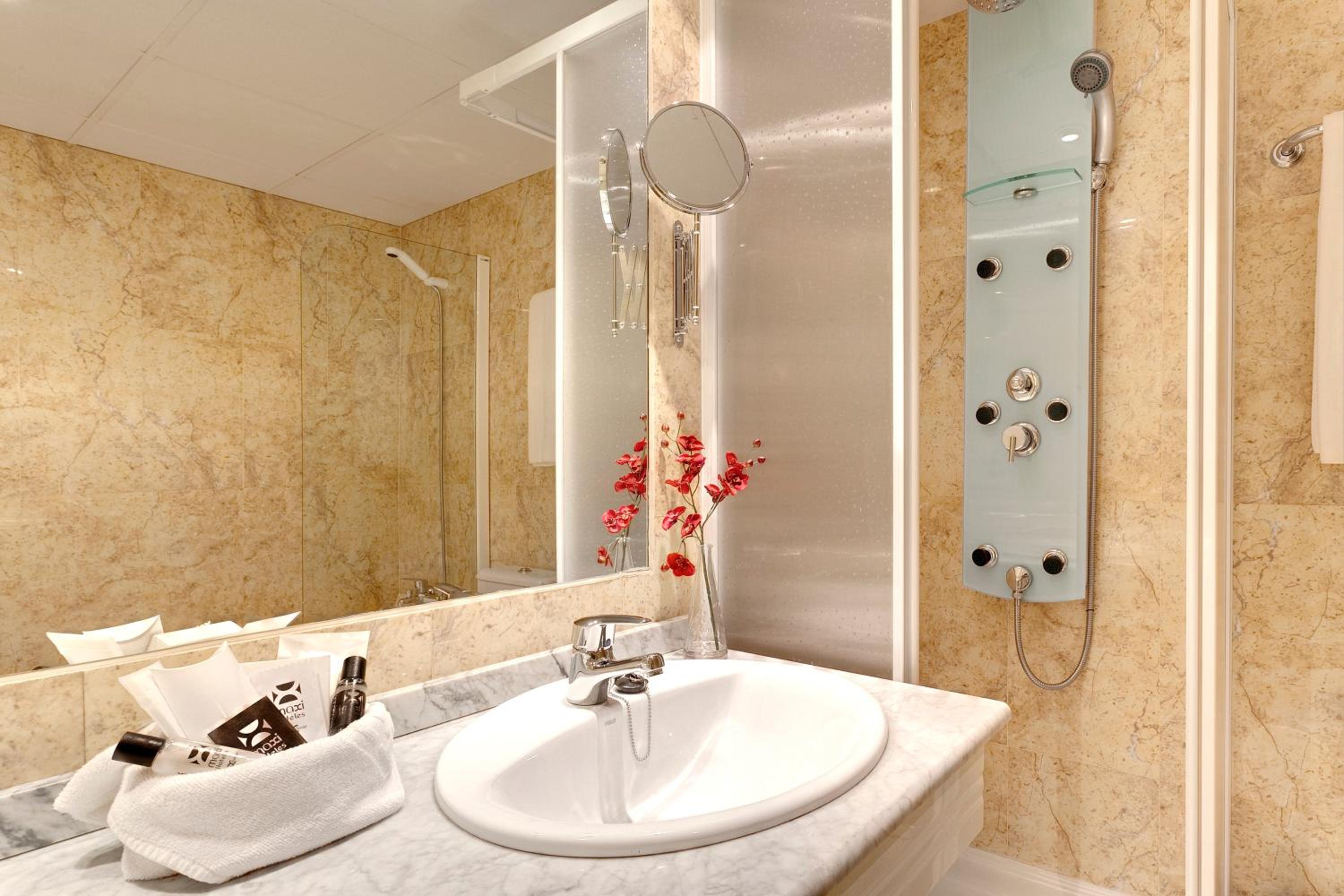 Superior Double Room - Photo 2