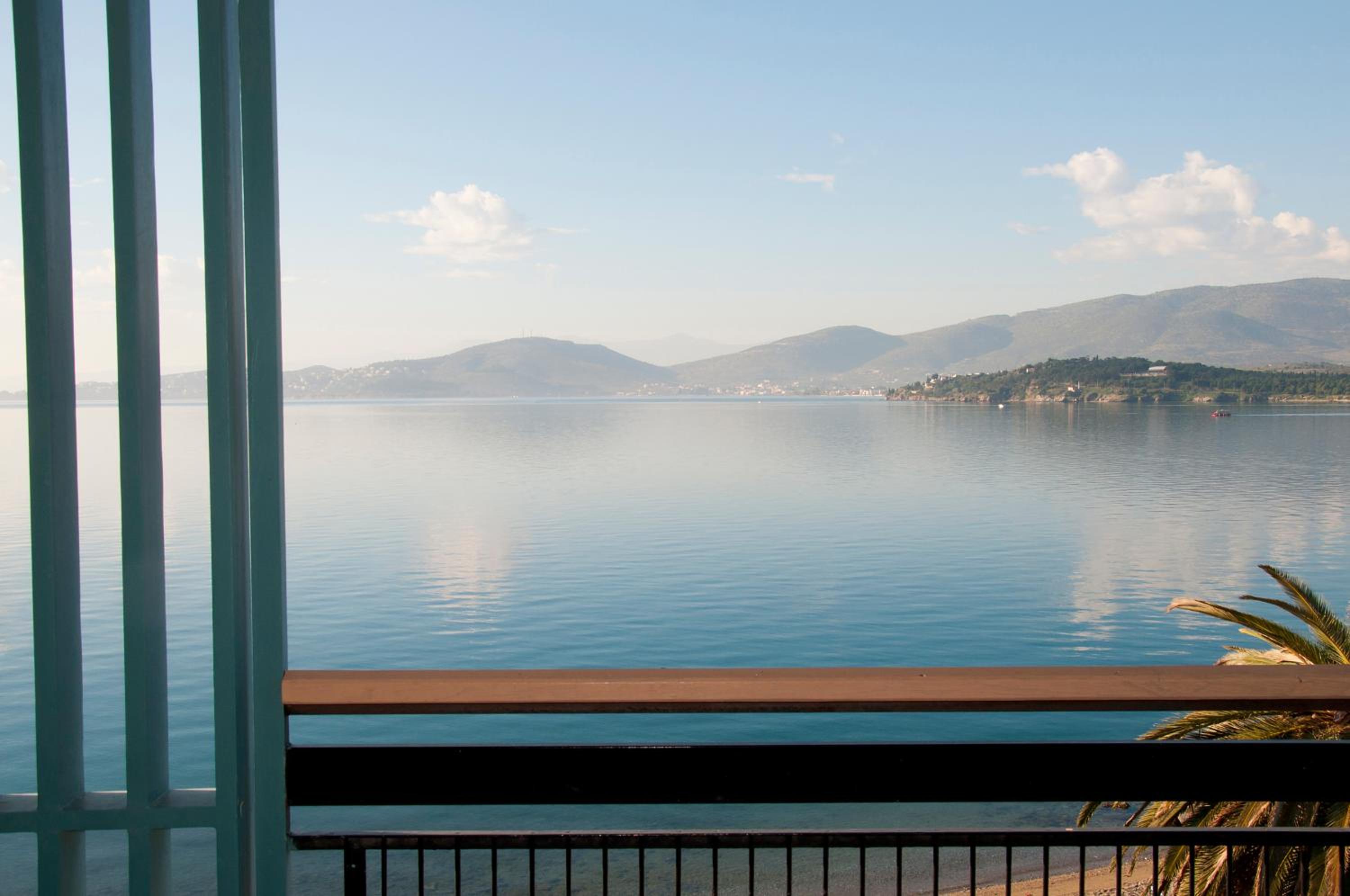 Double Room with Sea View - Photo 3