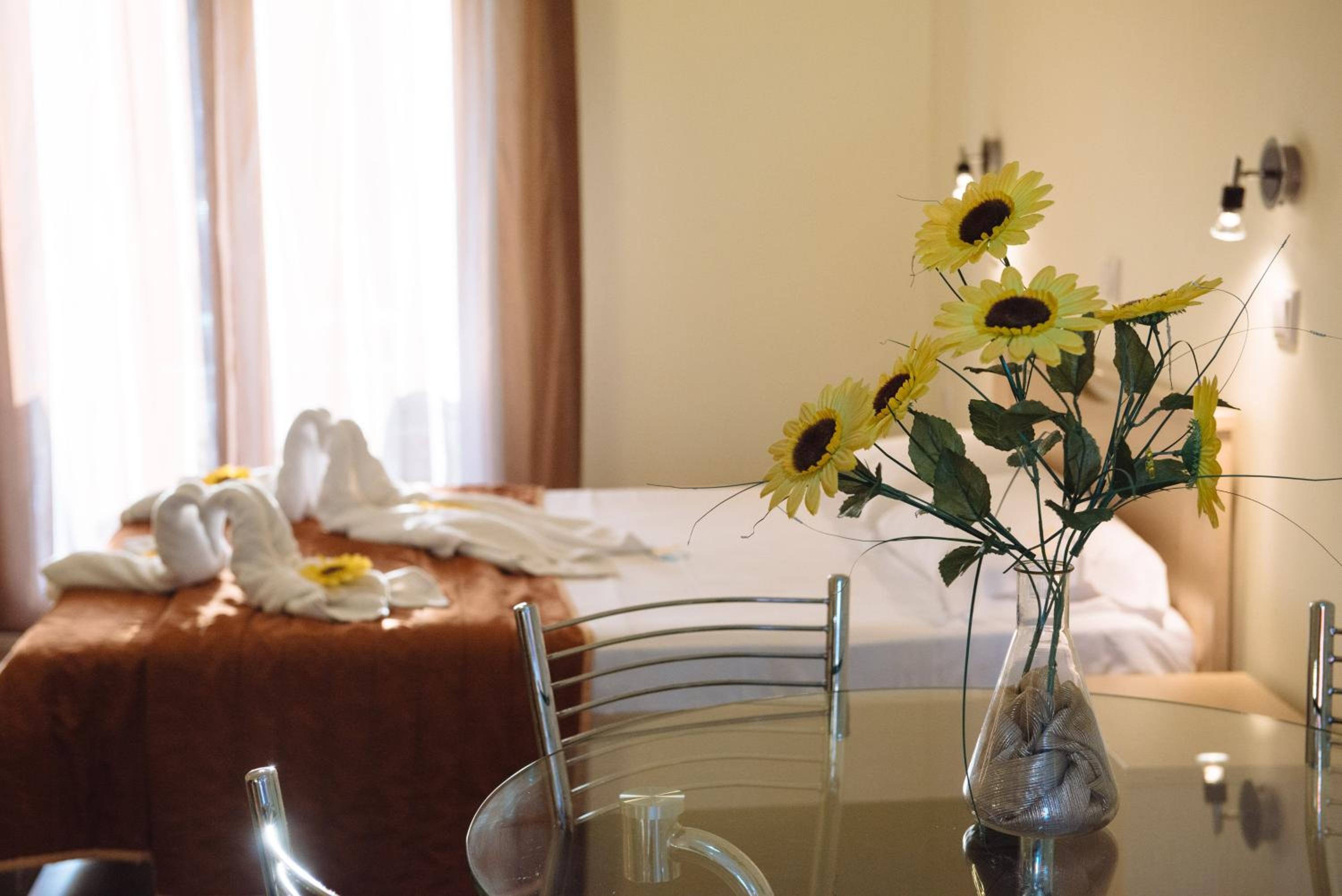 Studio Apartment photo 3