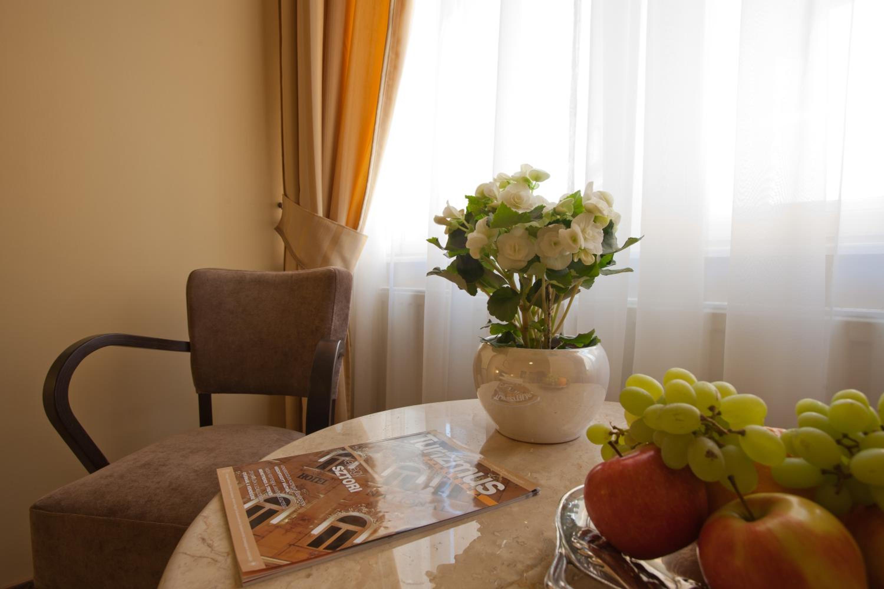 Double or Twin Room photo 2