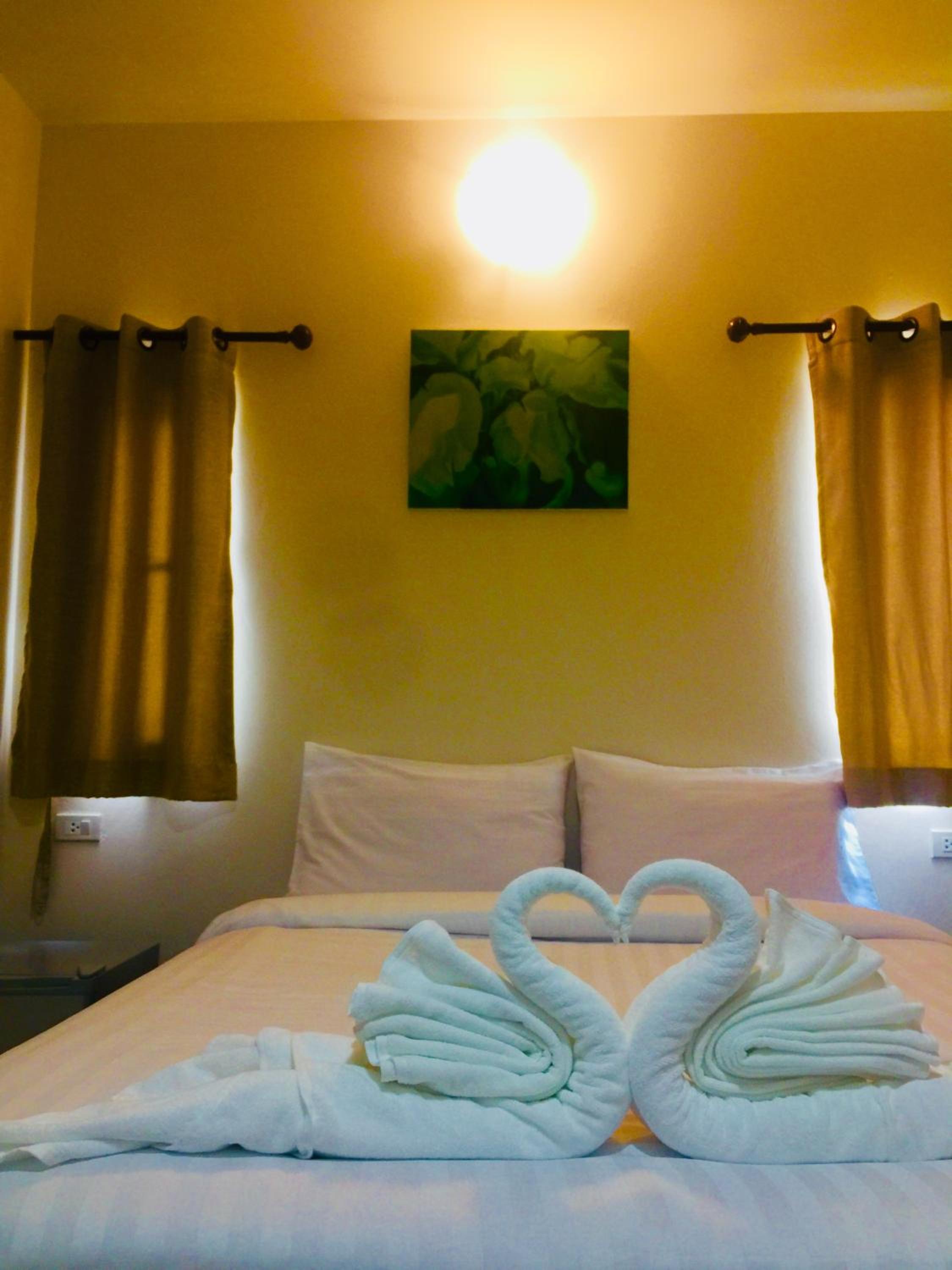 Standard Double Room - Photo 7