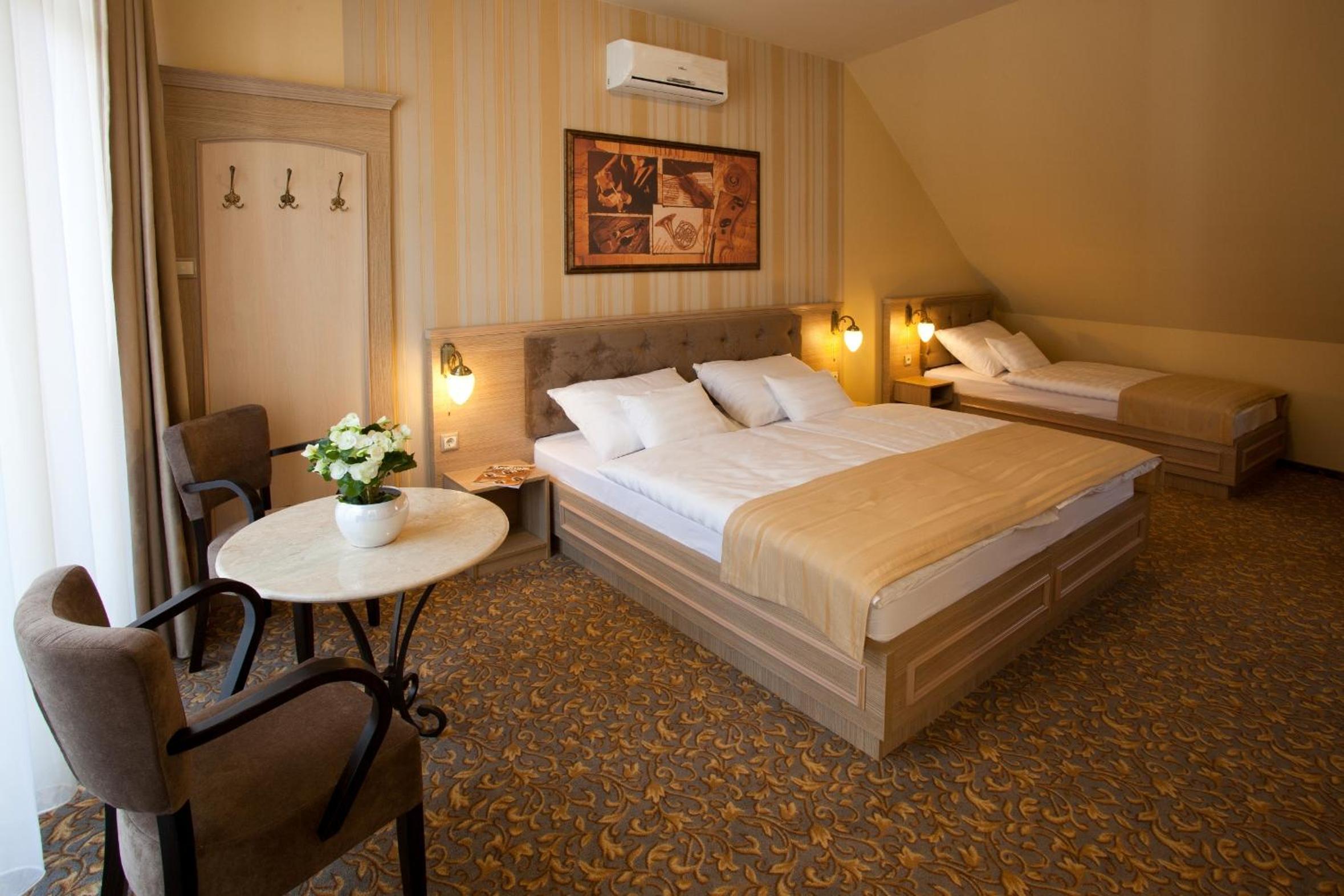 Triple Room photo 1