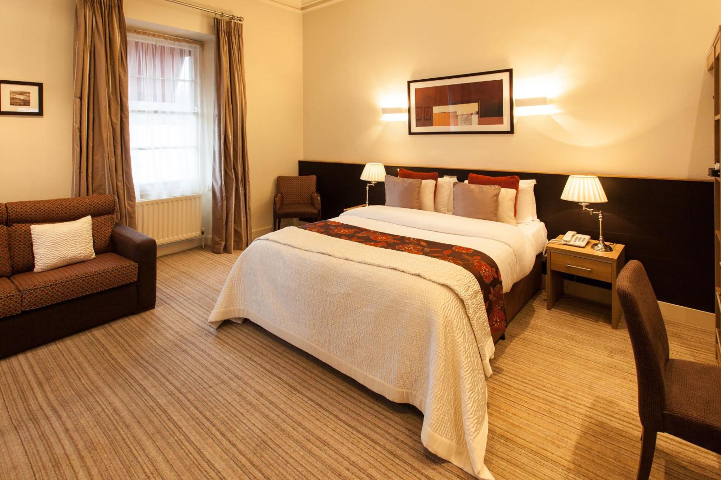 Single Room - Photo 1