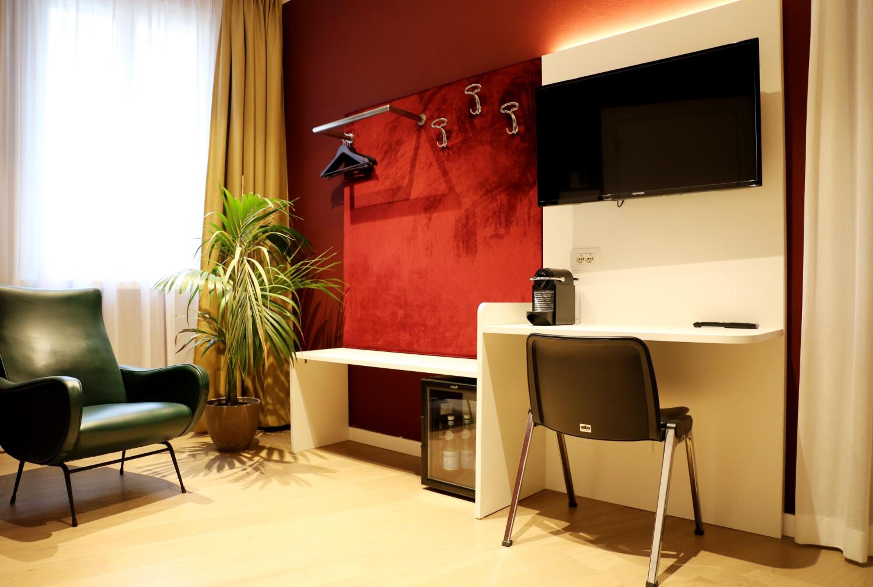 Deluxe Double Room - Photo 2