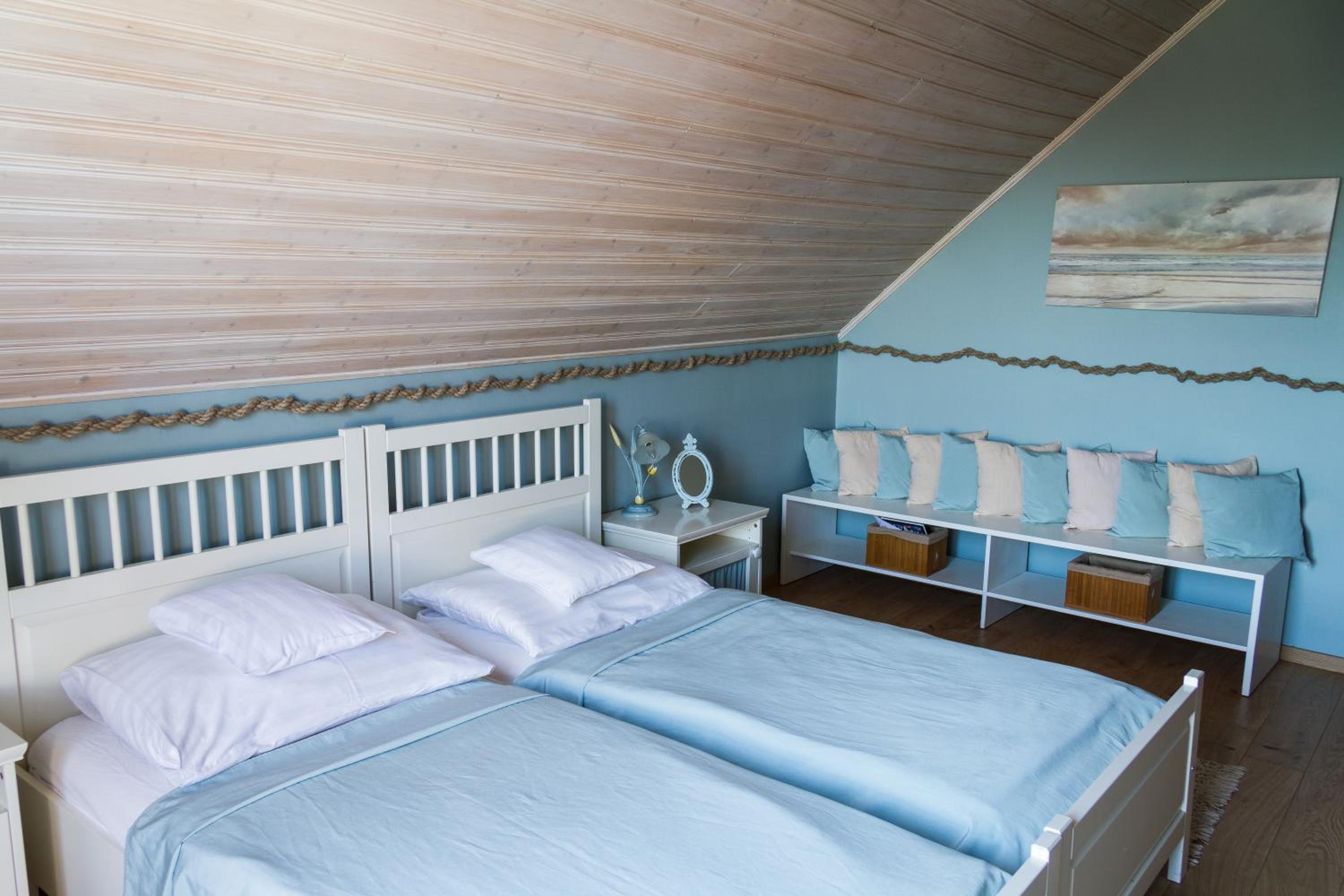 Quadruple Room - Photo 9
