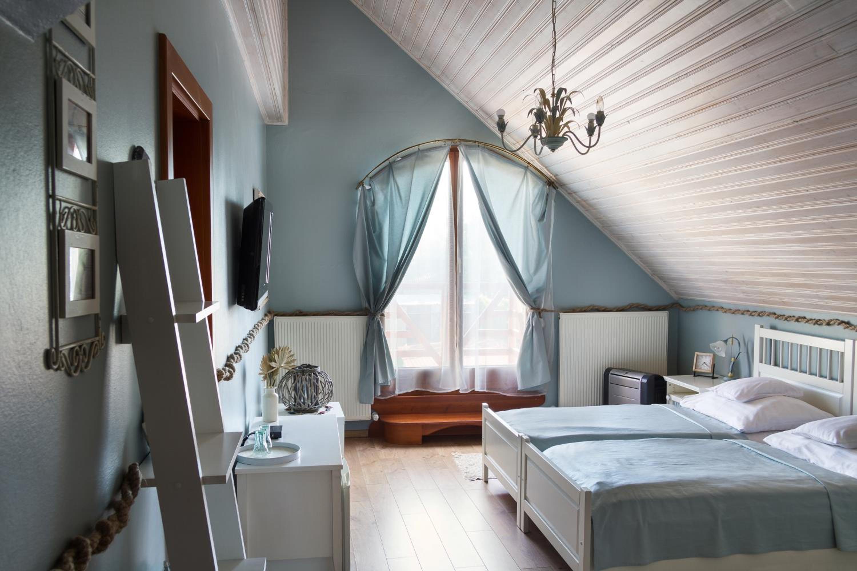 Quadruple Room - Photo 10