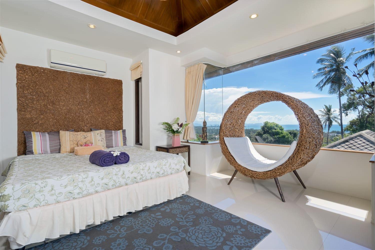 Villa with Sea View - Photo 1
