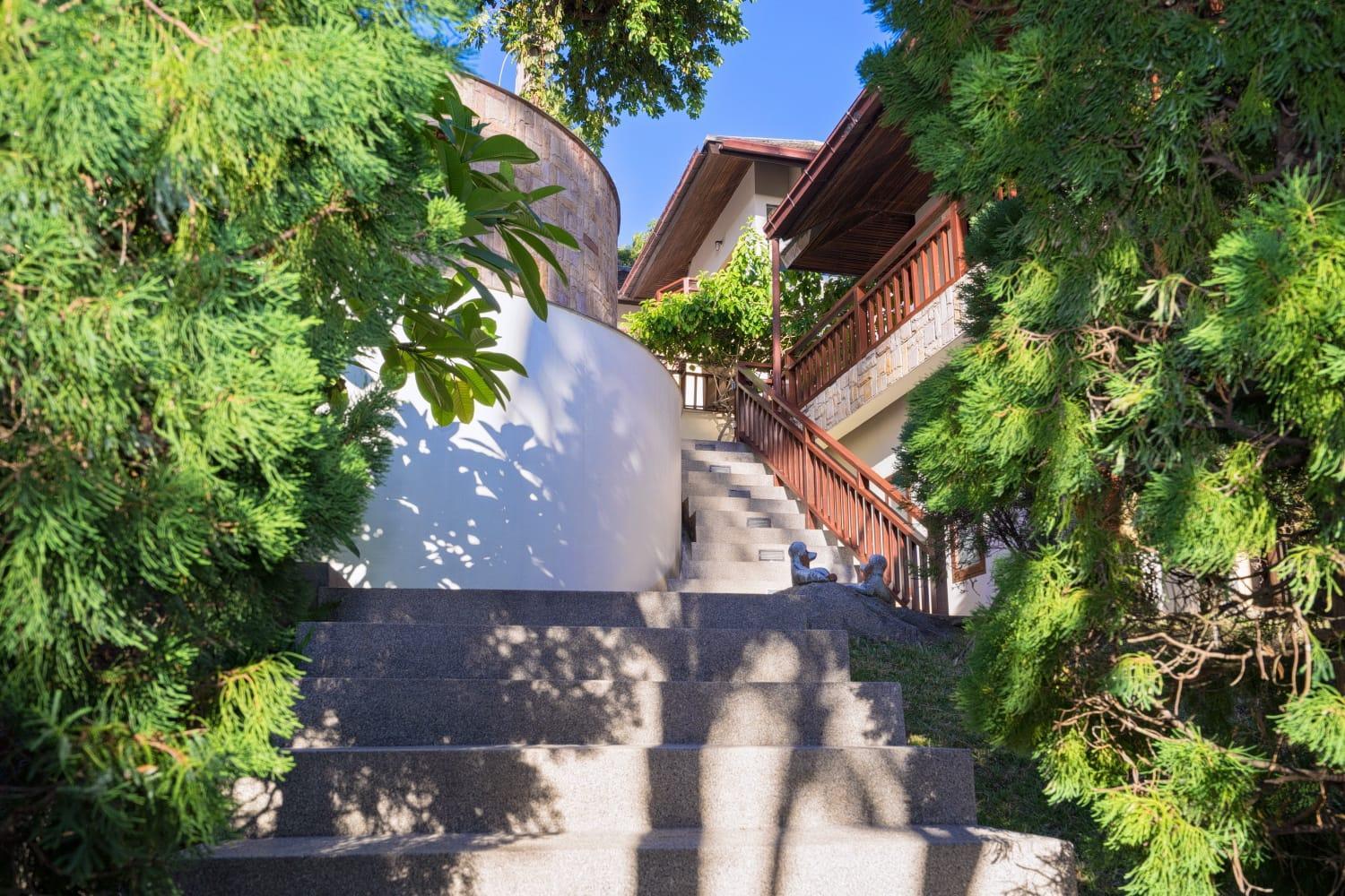 Villa with Sea View - Photo 30