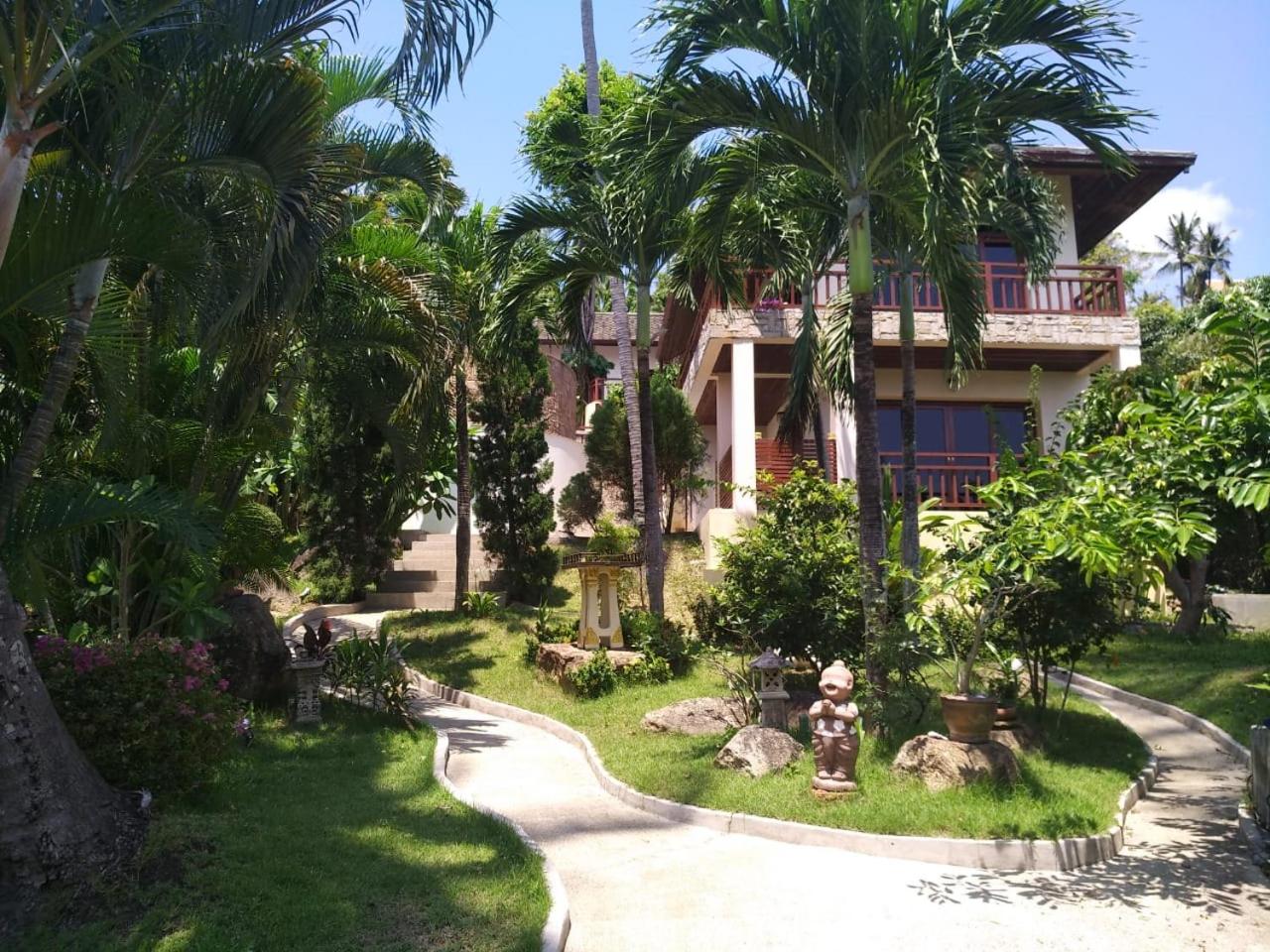 Villa with Sea View - Photo 3