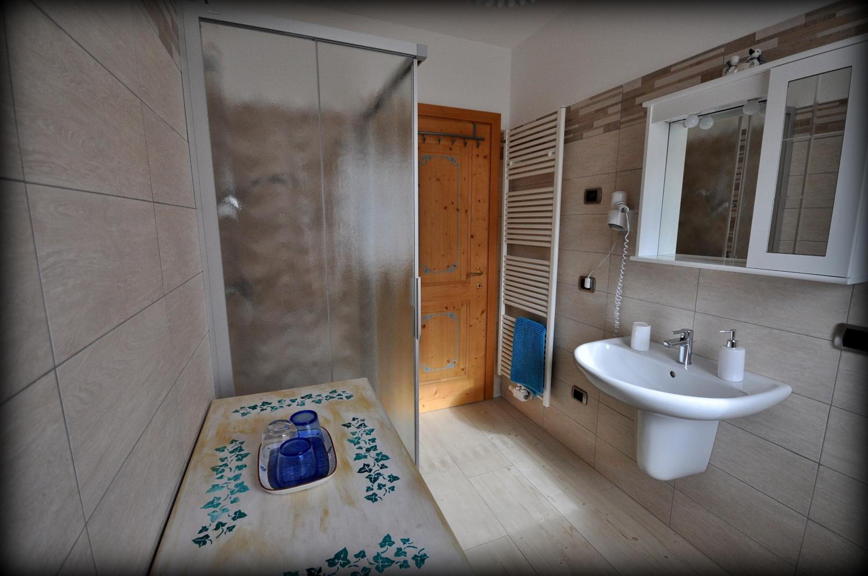 Deluxe Triple Room photo 2