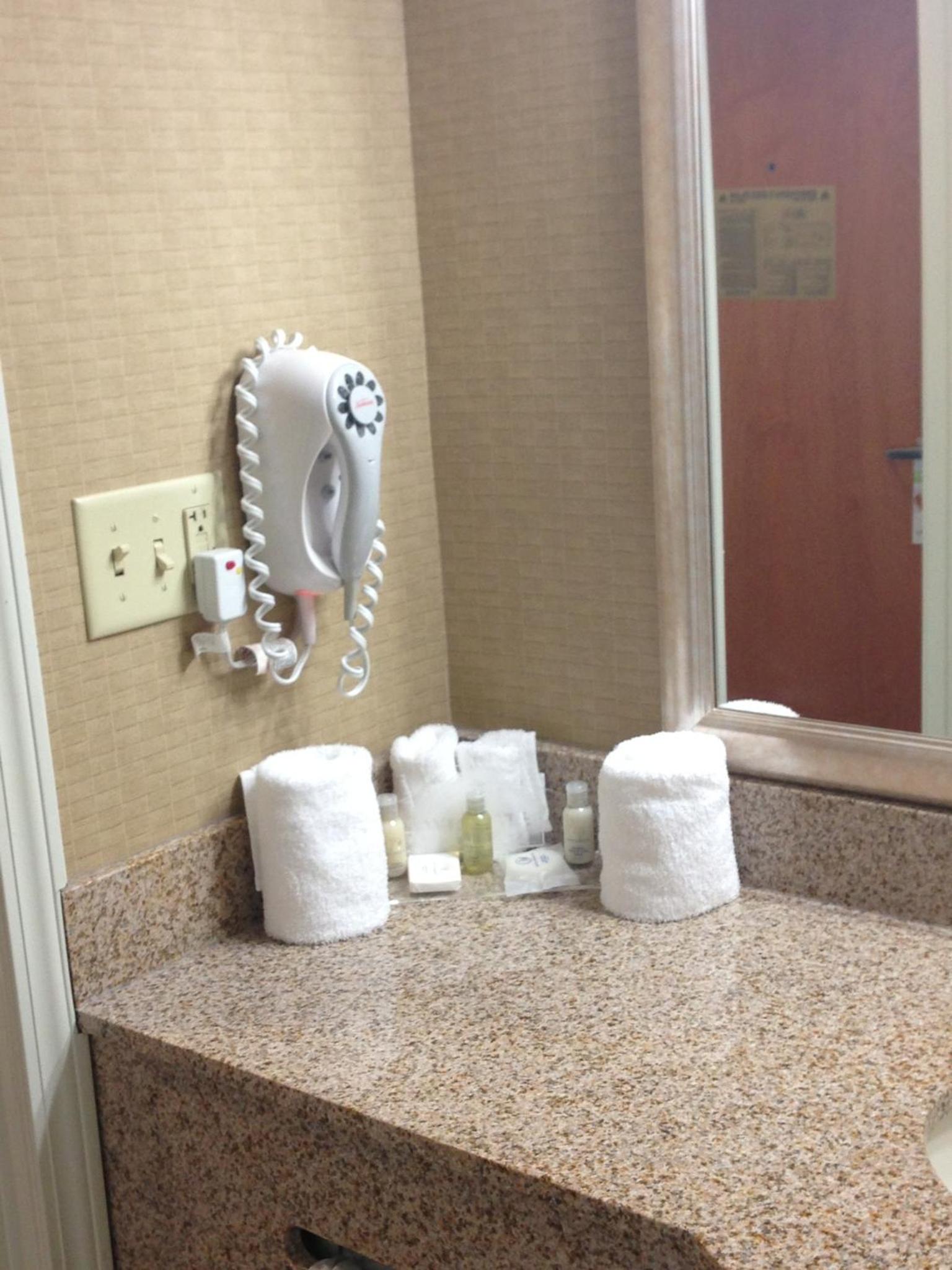 Standard King Room - Photo 2