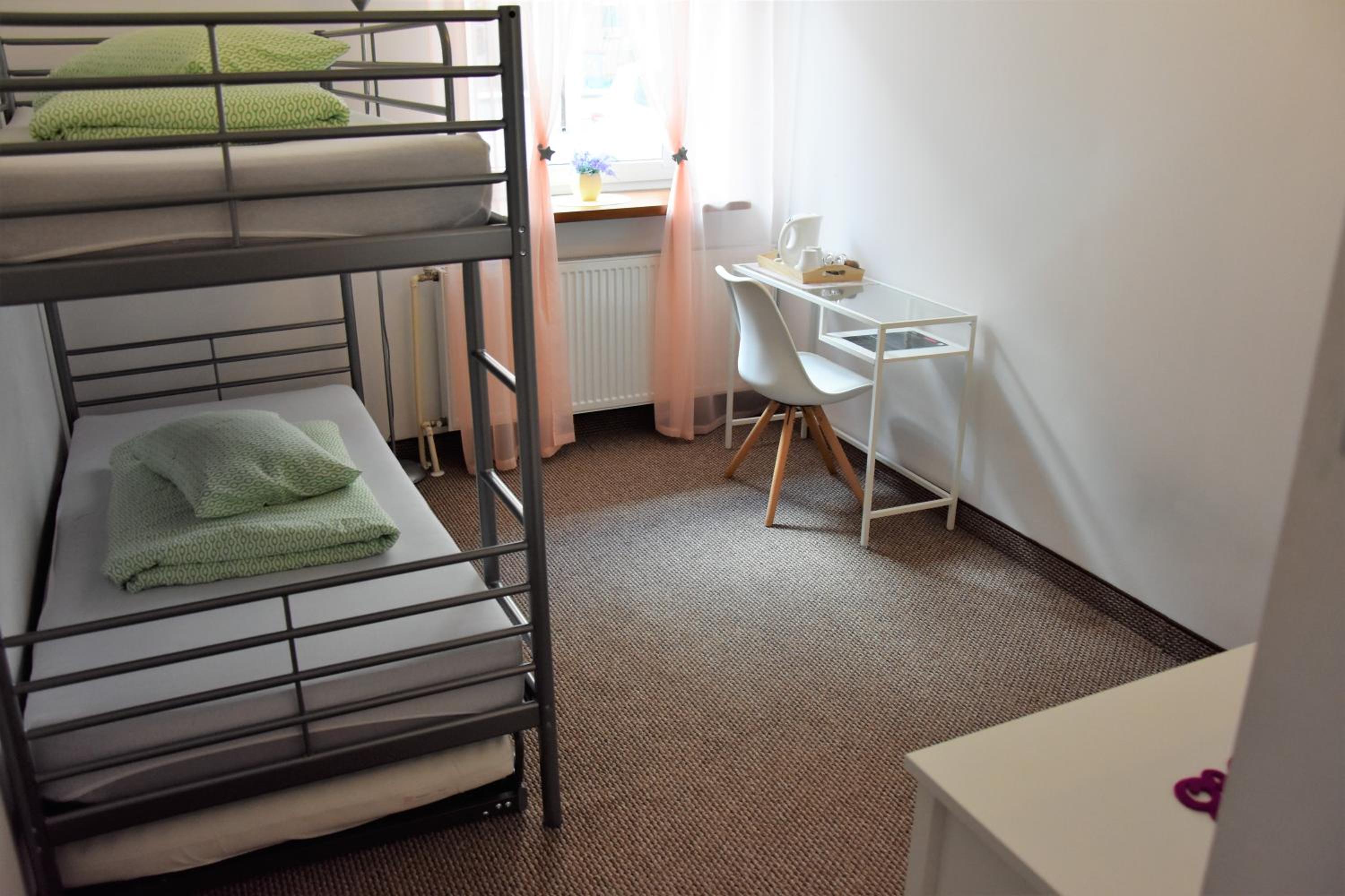 Double Room with Private Bathroom - Photo 1