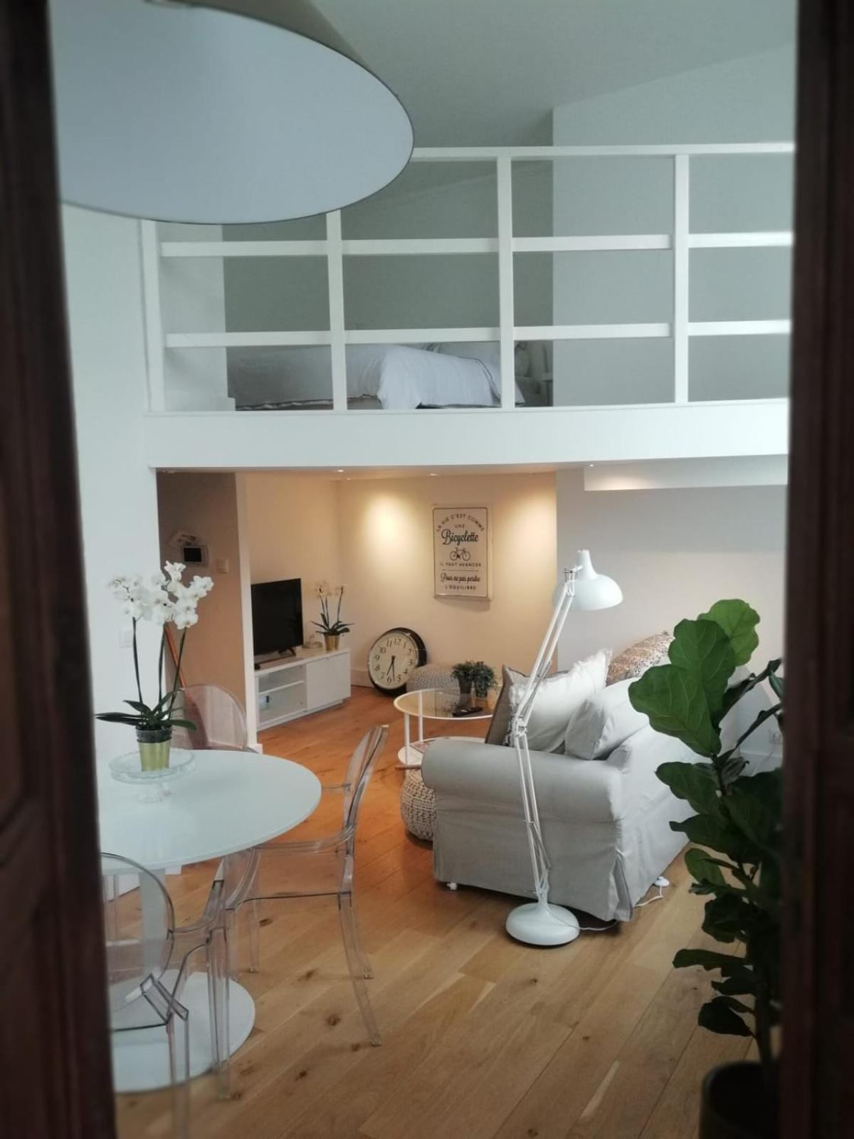 Apartment with Garden View photo 2