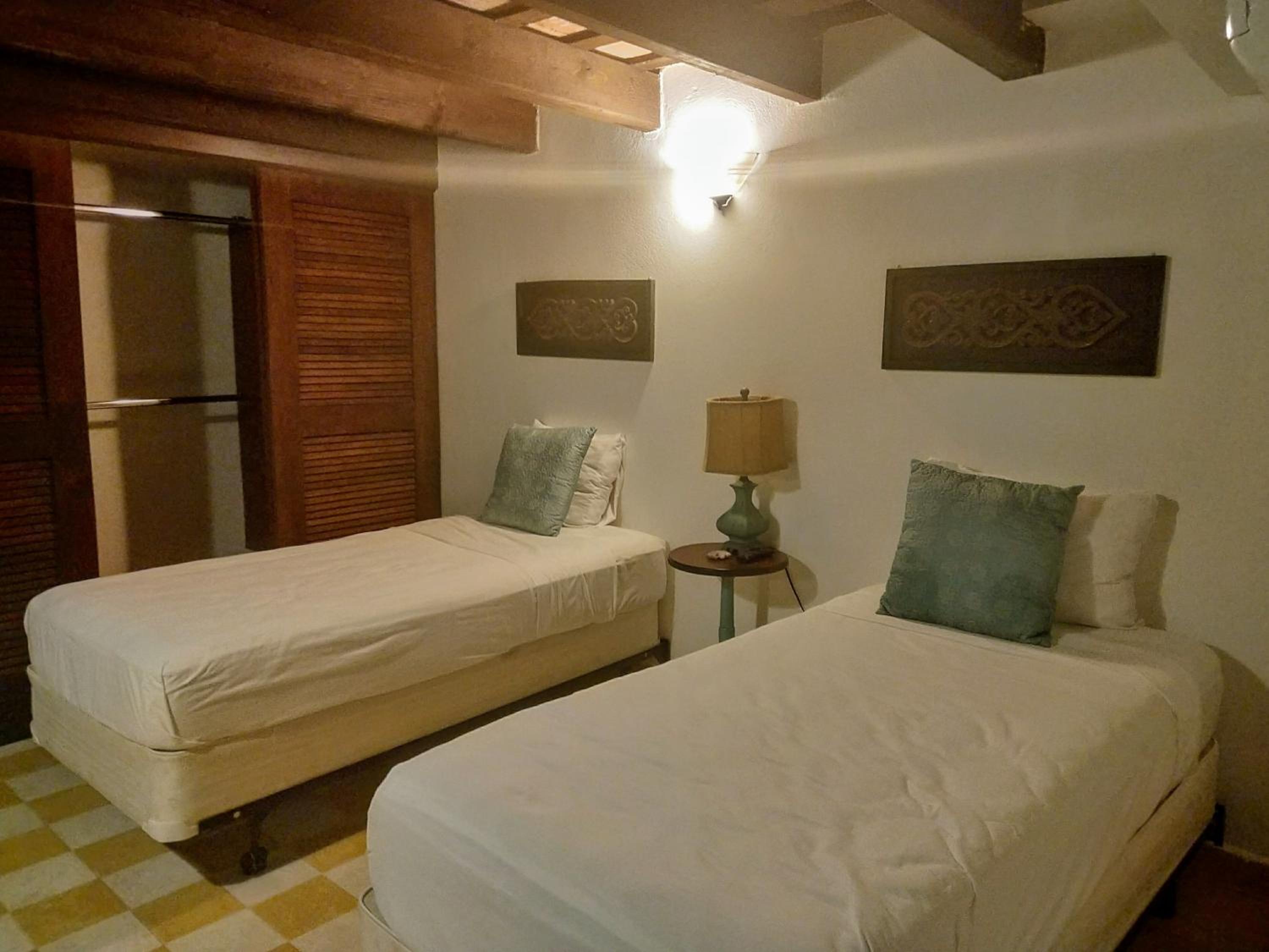 Family Room - Photo 6