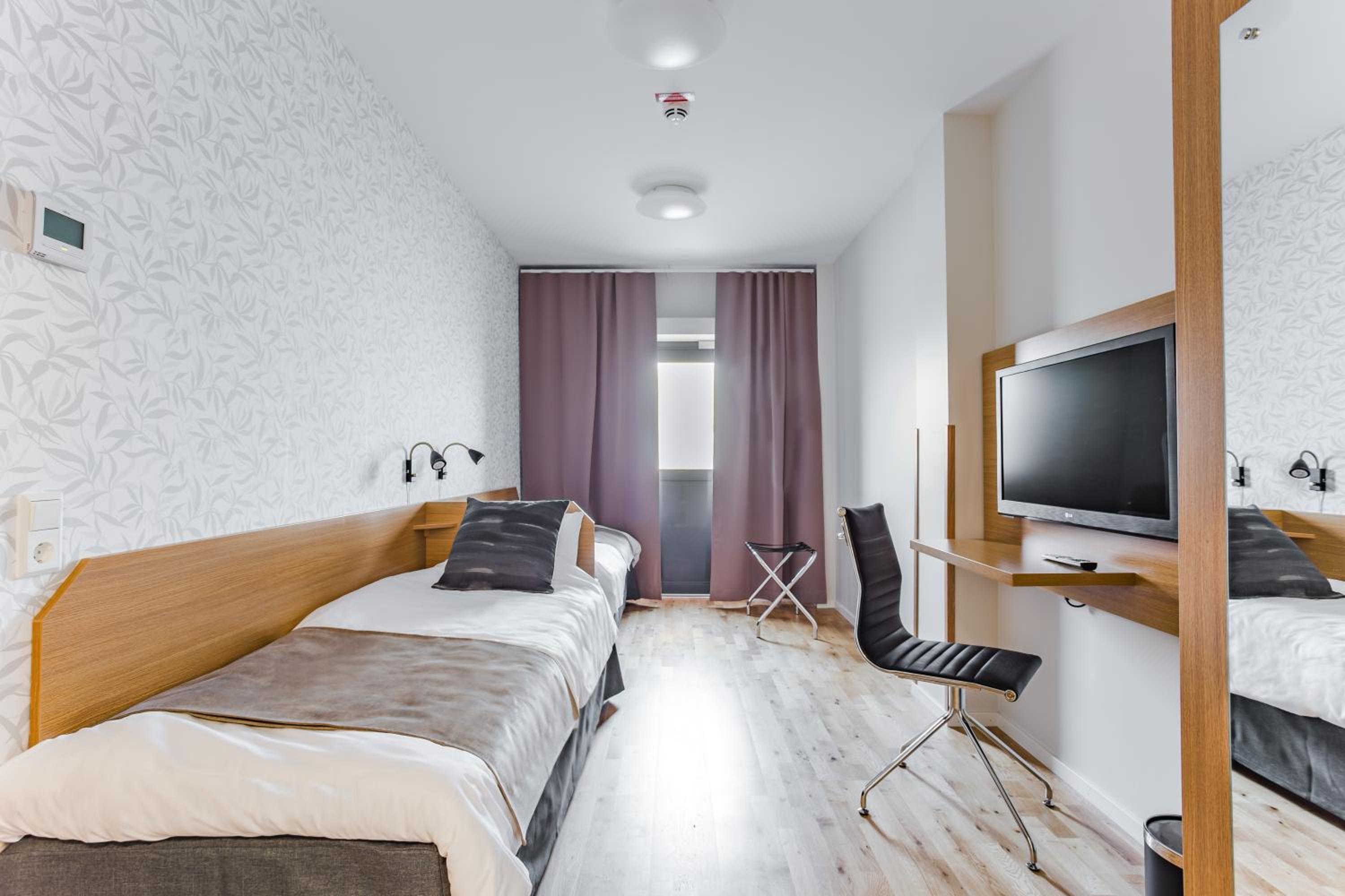 Standard Twin Room photo 2