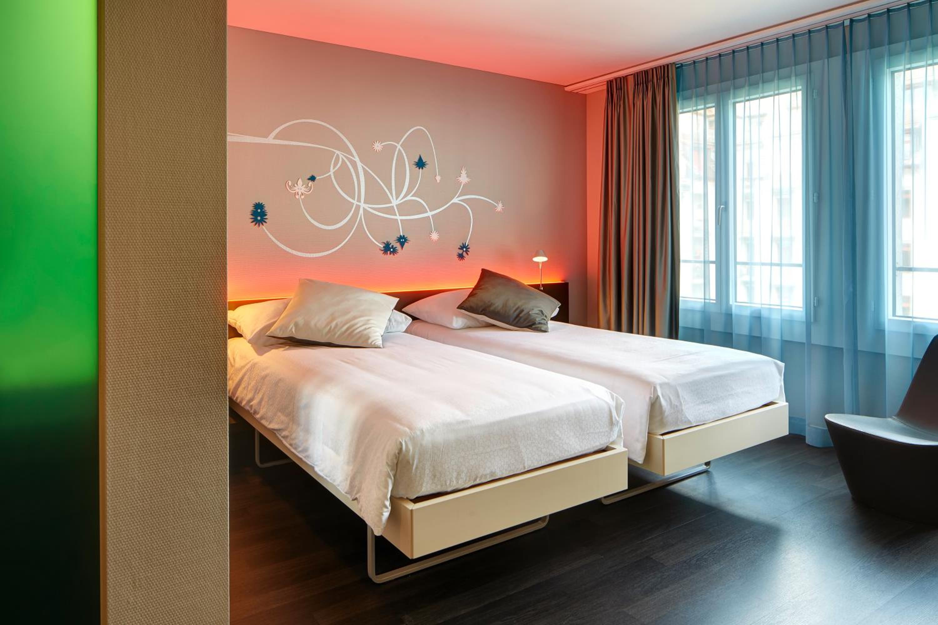DESIGN  Twin Room - Photo 1