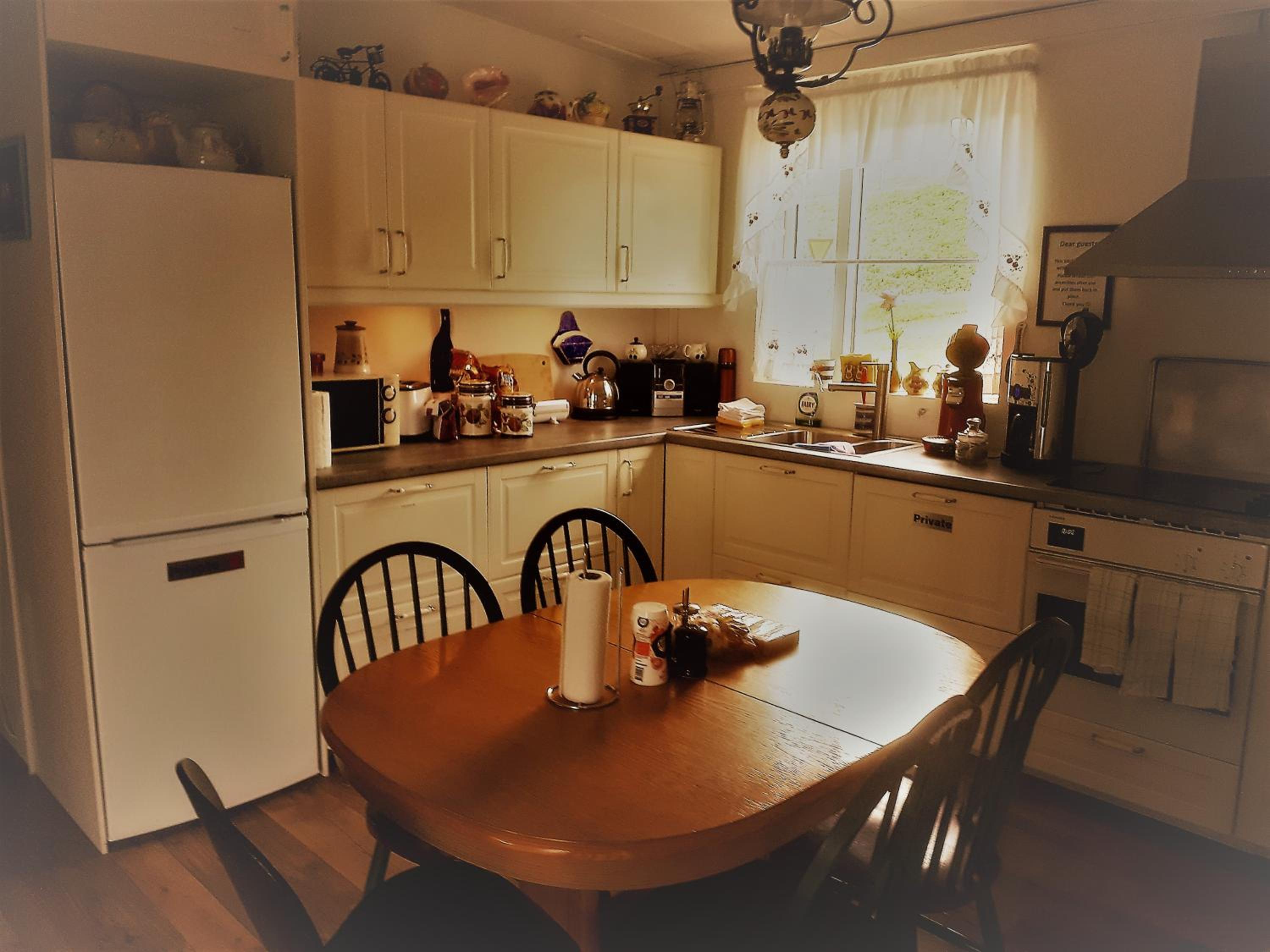 Twin Room - Photo 21