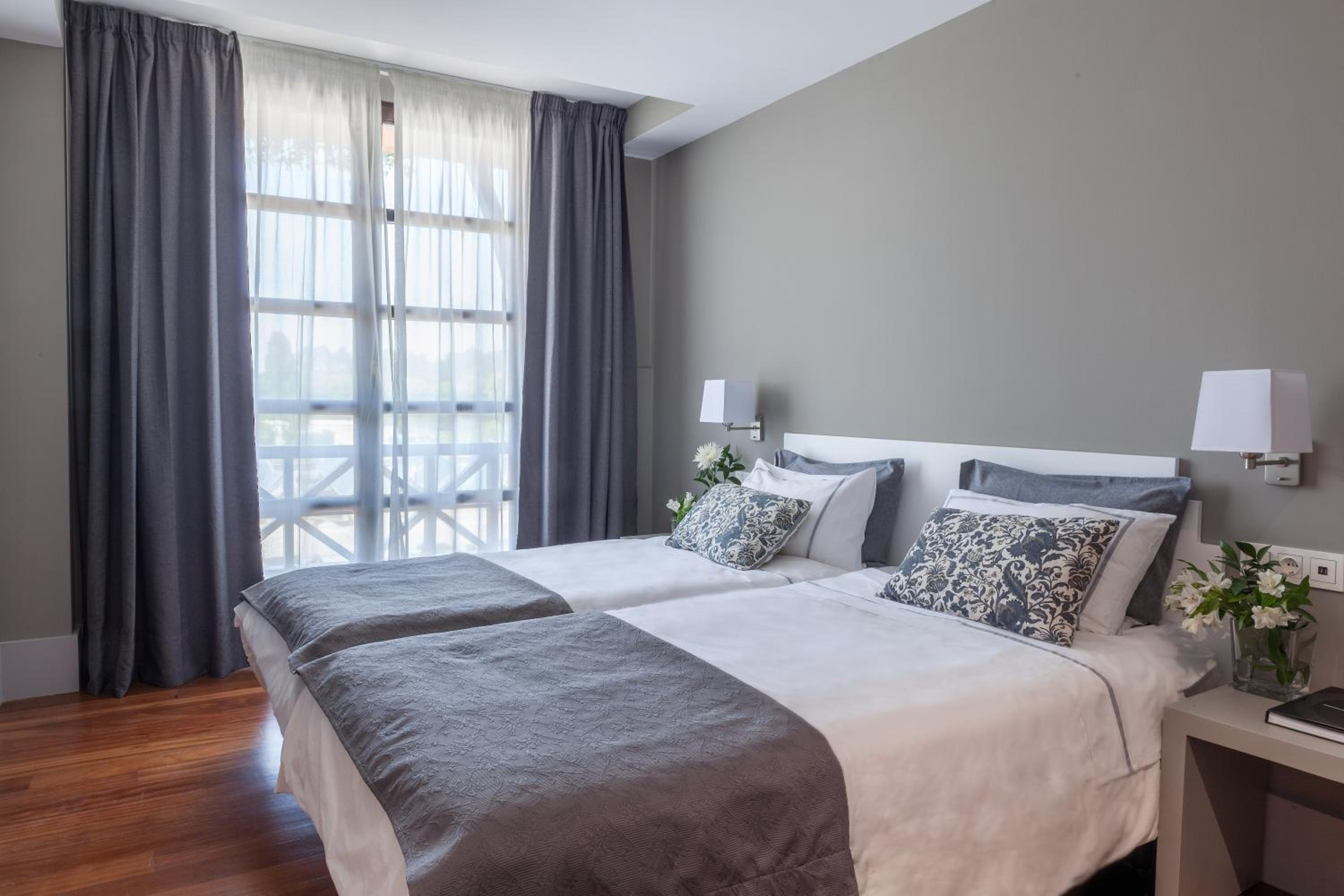 Twin Room - Photo 2
