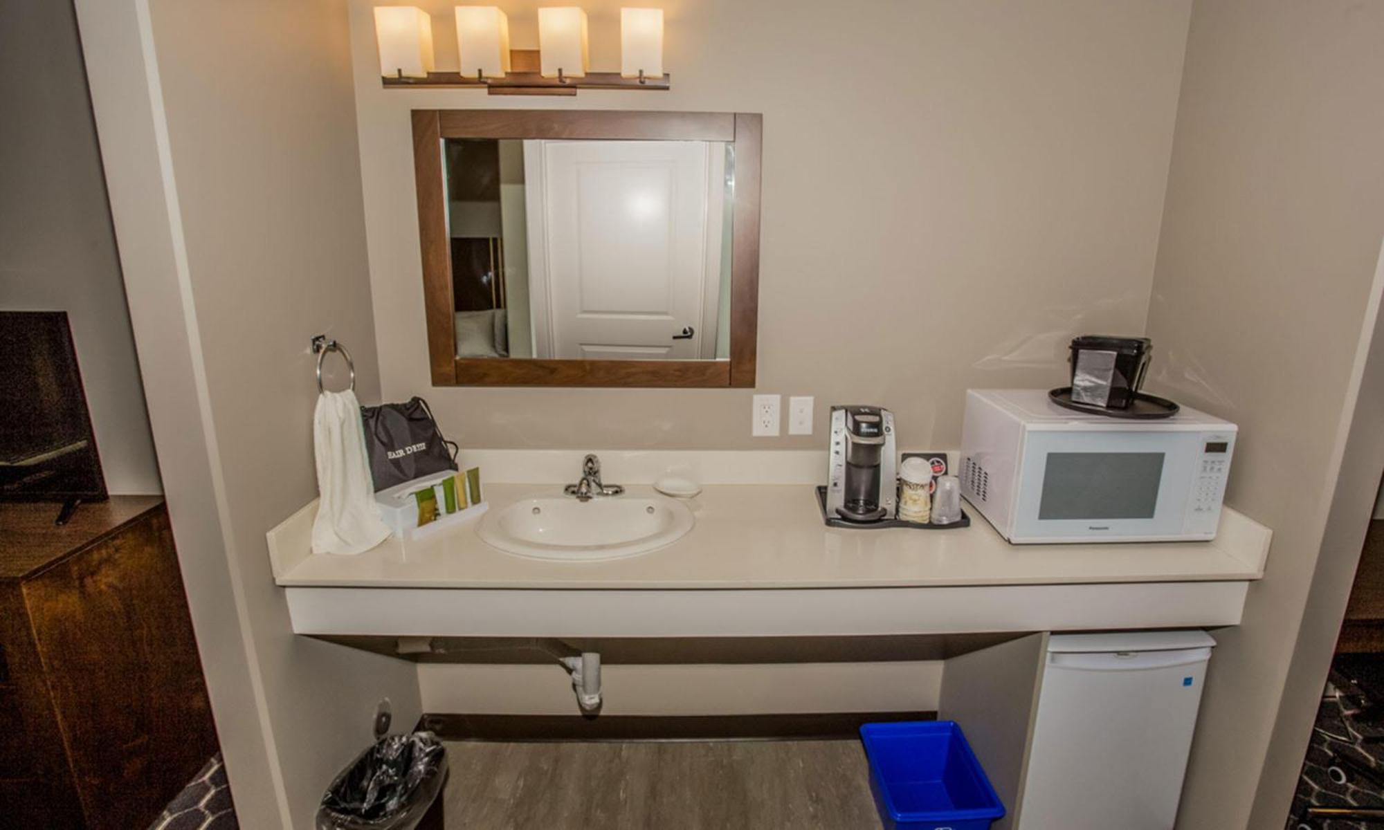 Deluxe Queen Room - Photo 1