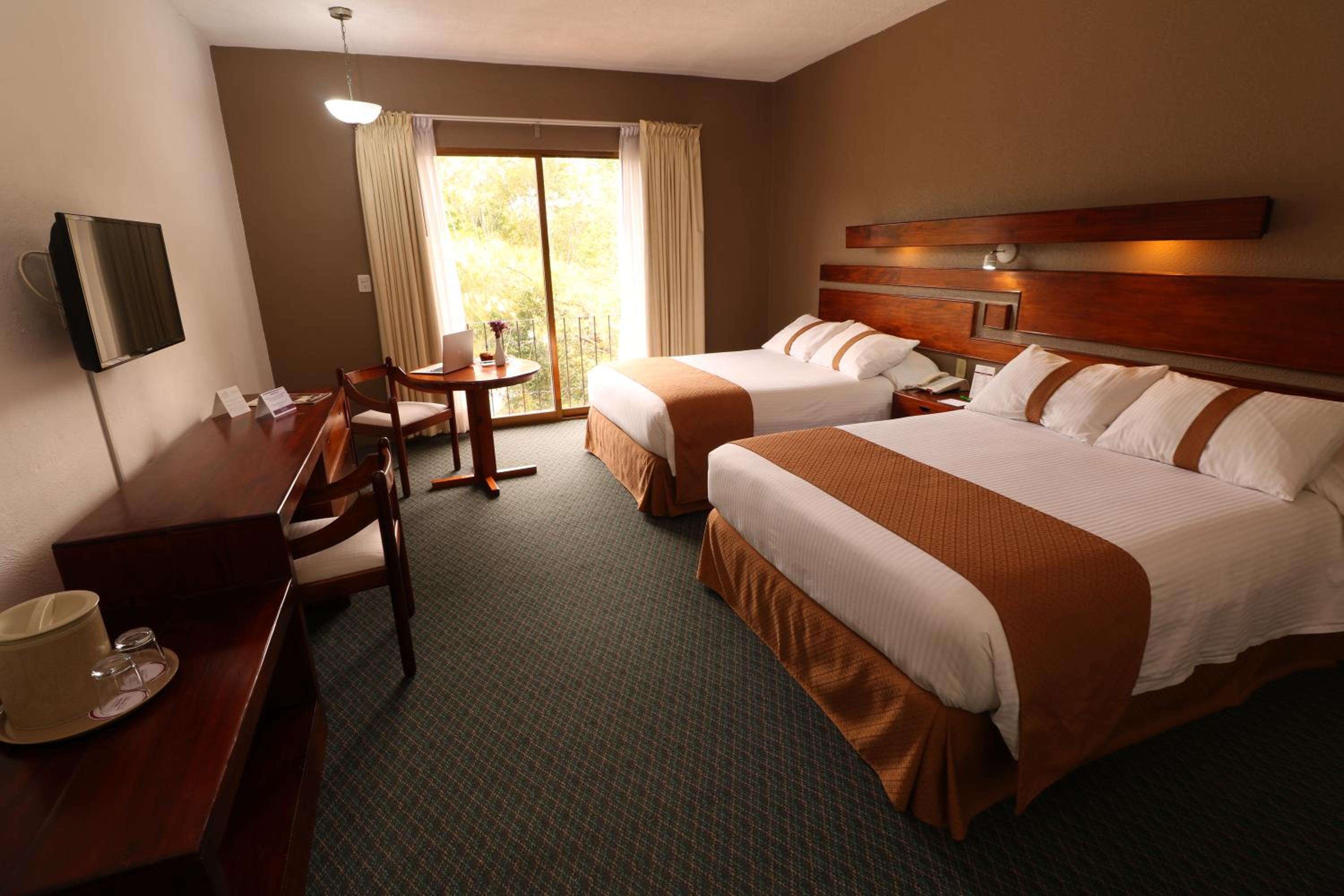 Double Room - Photo 4