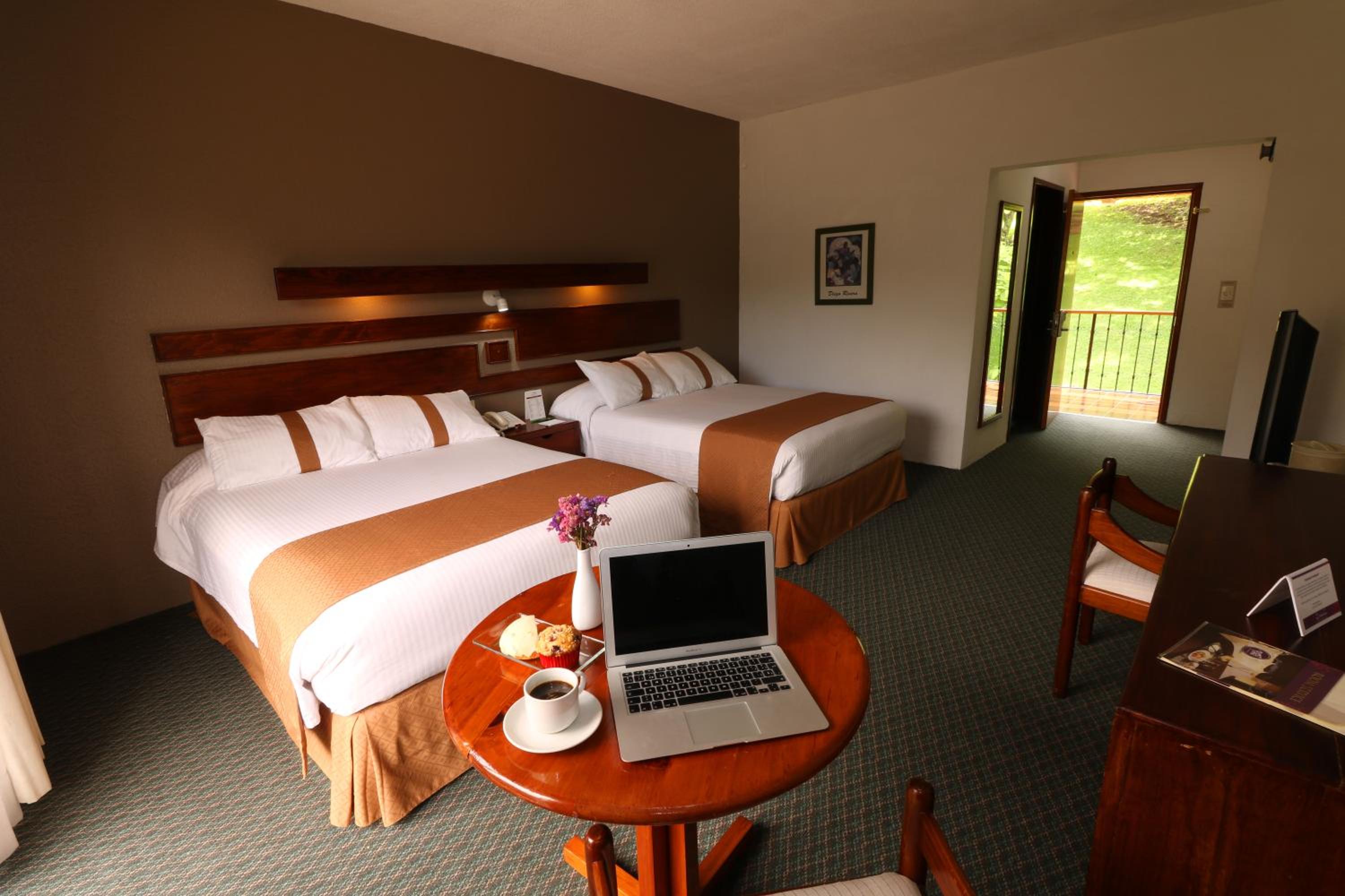 Double Room - Photo 3