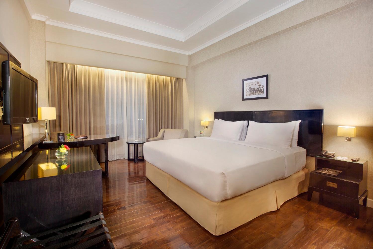 Grand Deluxe Room Breakfast