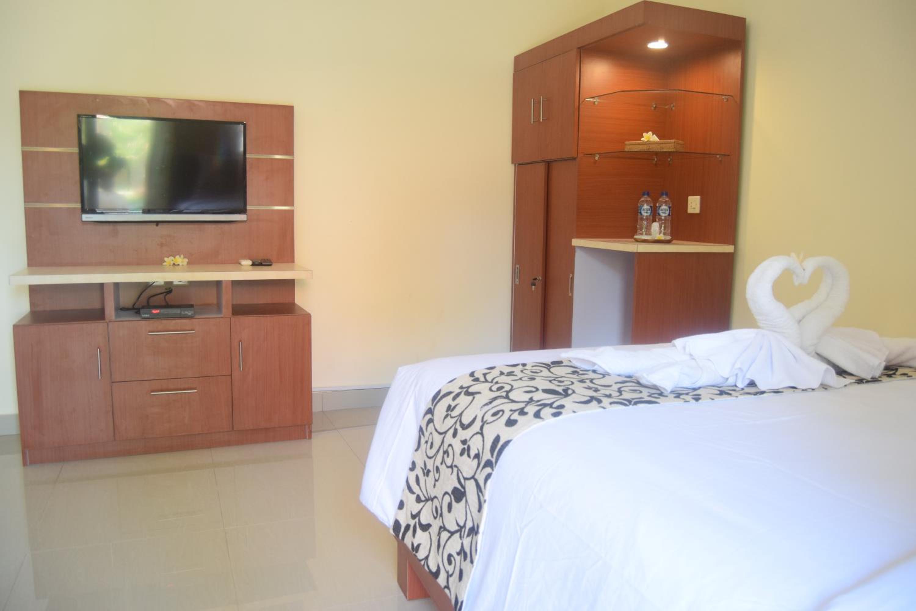 Deluxe Double Room - Photo 19