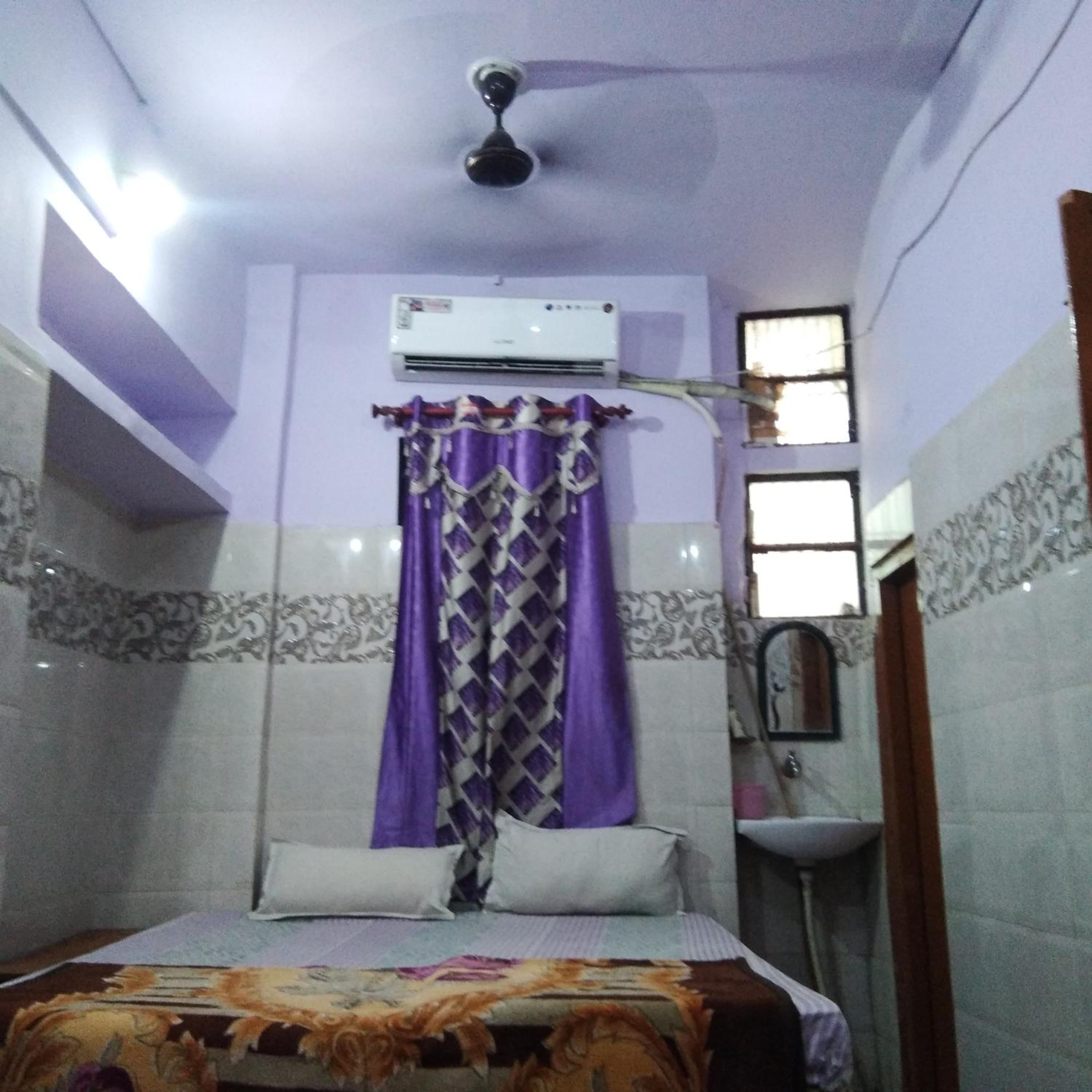 Family Room - Photo 17