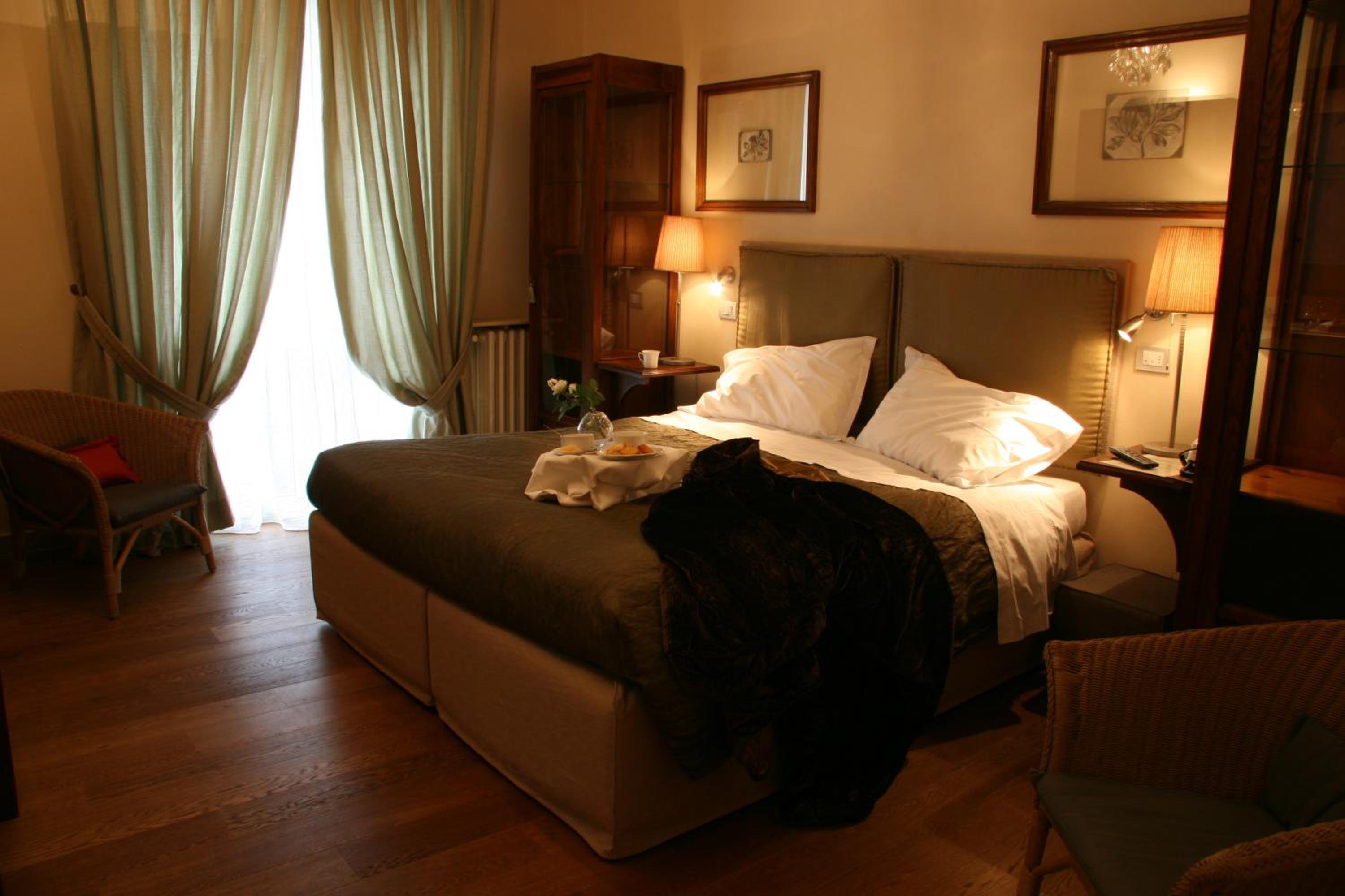 Superior Double or Twin Room - Photo 3