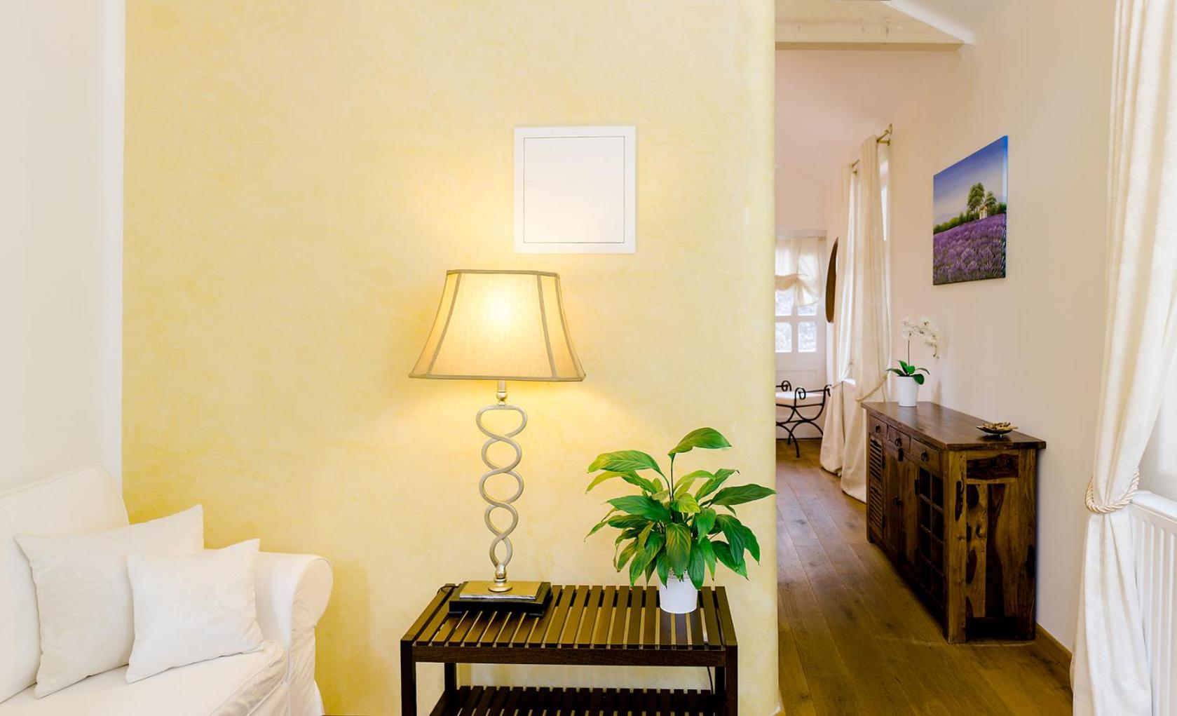 Double Room - Photo 6