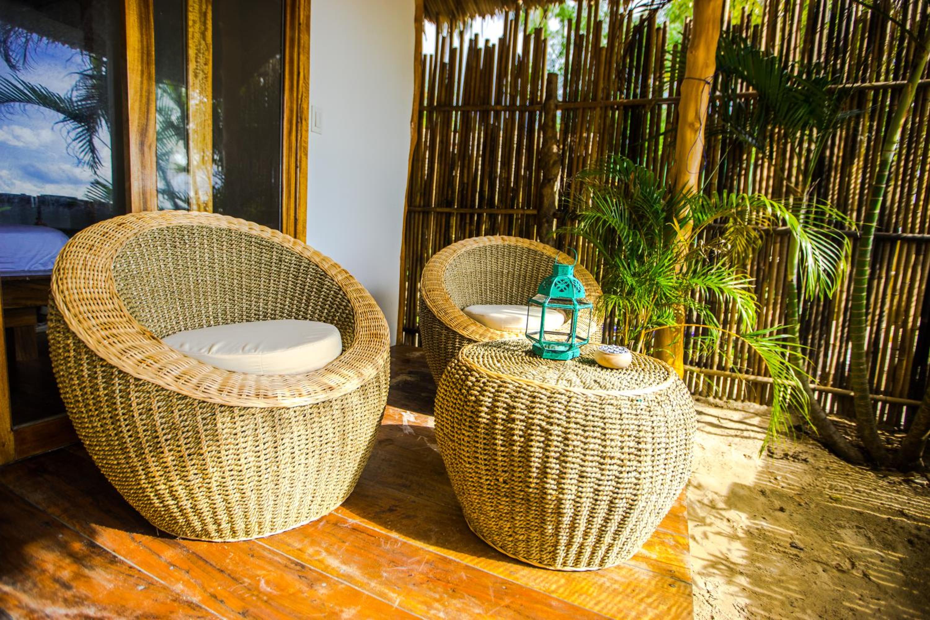 Bungalow - Beach Front - Photo 5