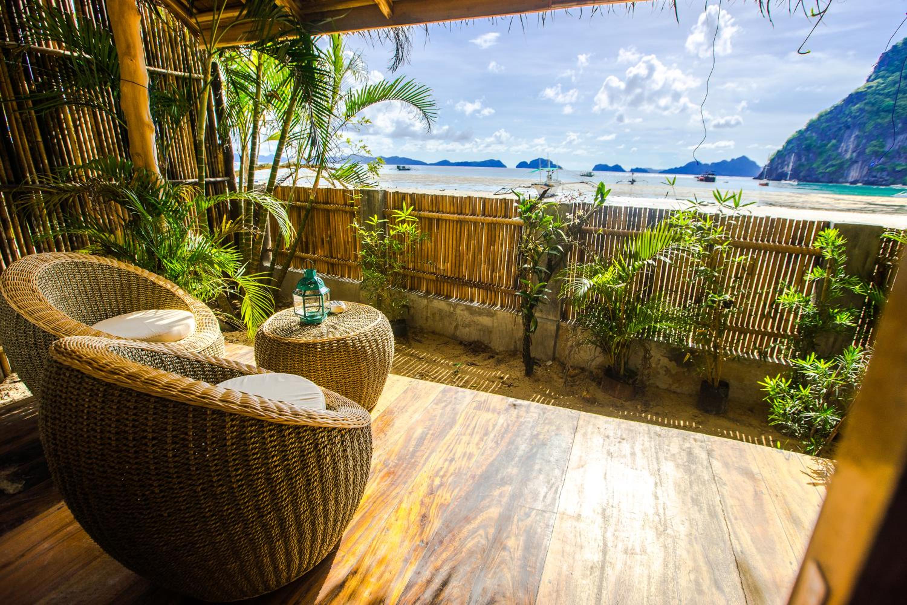 Bungalow - Beach Front - Photo 7