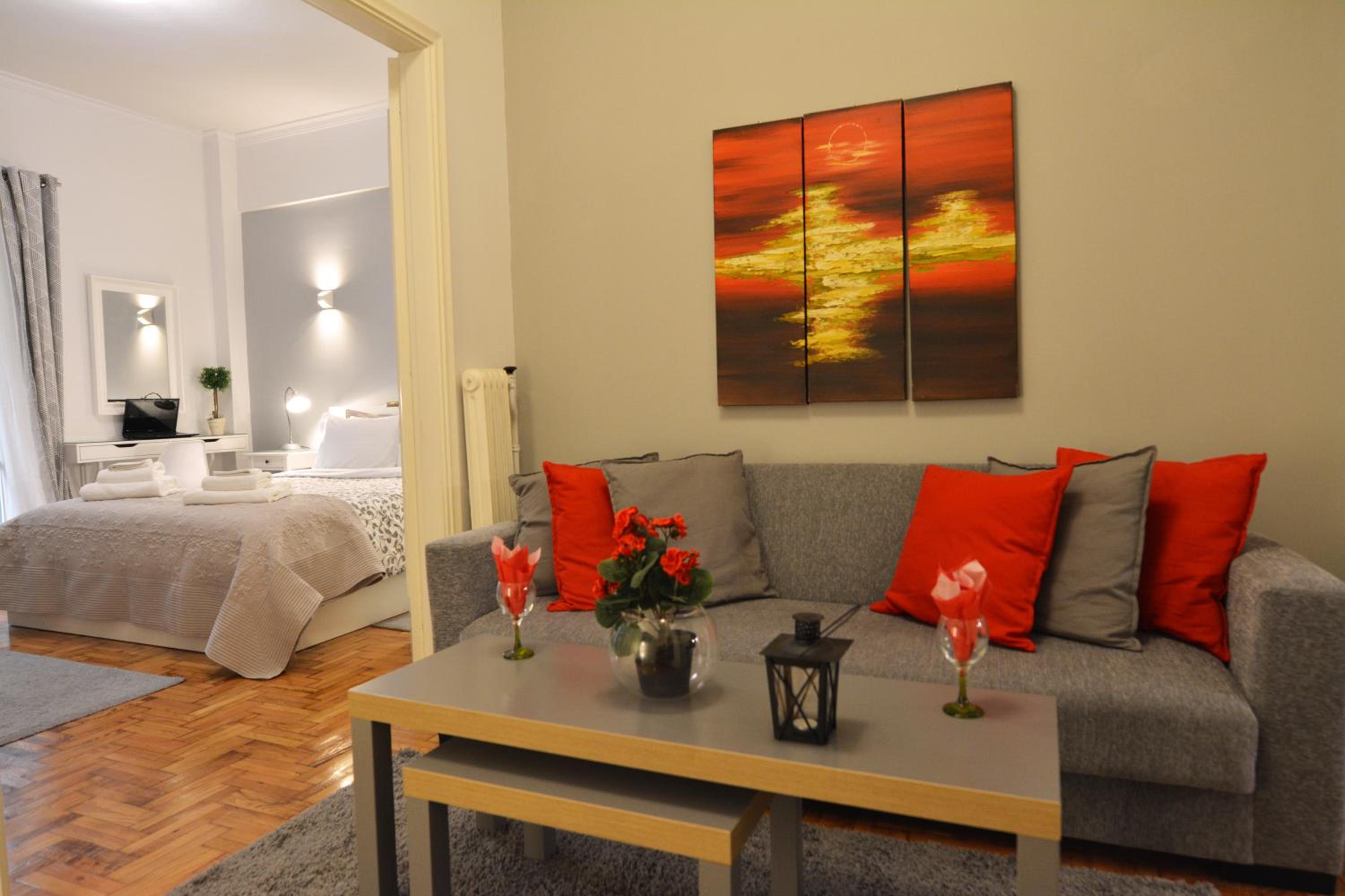 One-Bedroom Apartment